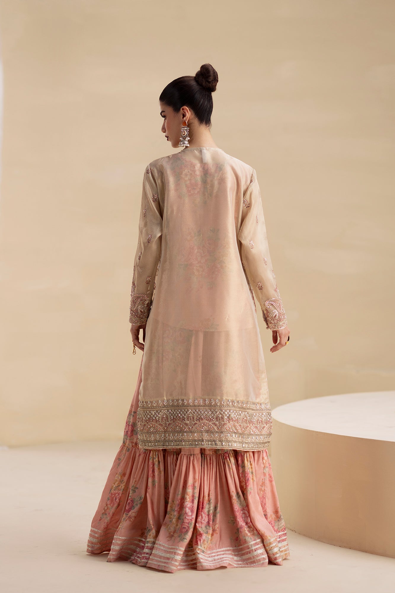 EMBROIDERED SUIT (E0843/104/131)