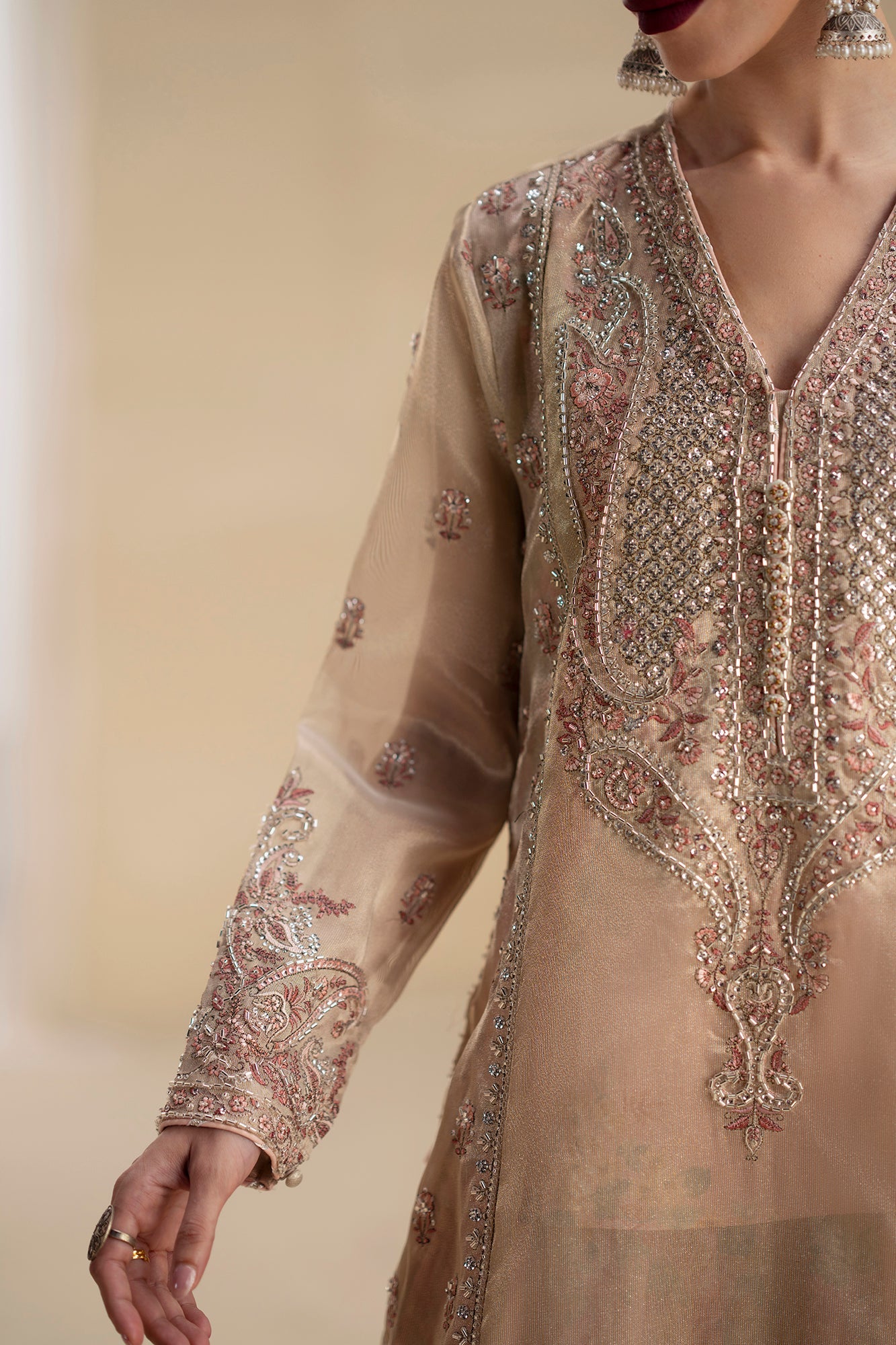 EMBROIDERED SUIT (E0843/104/131)