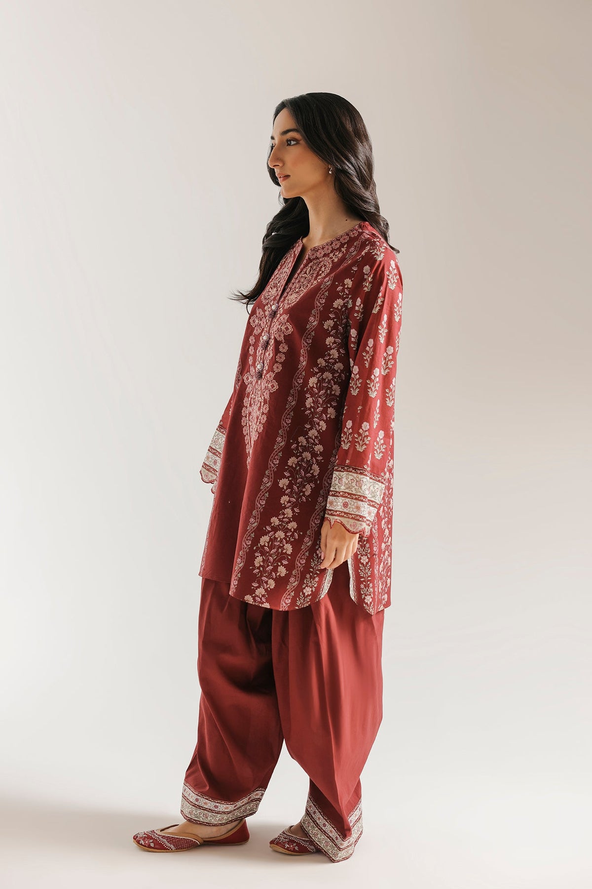 EMBROIDERED SUIT (E0843/203/403)