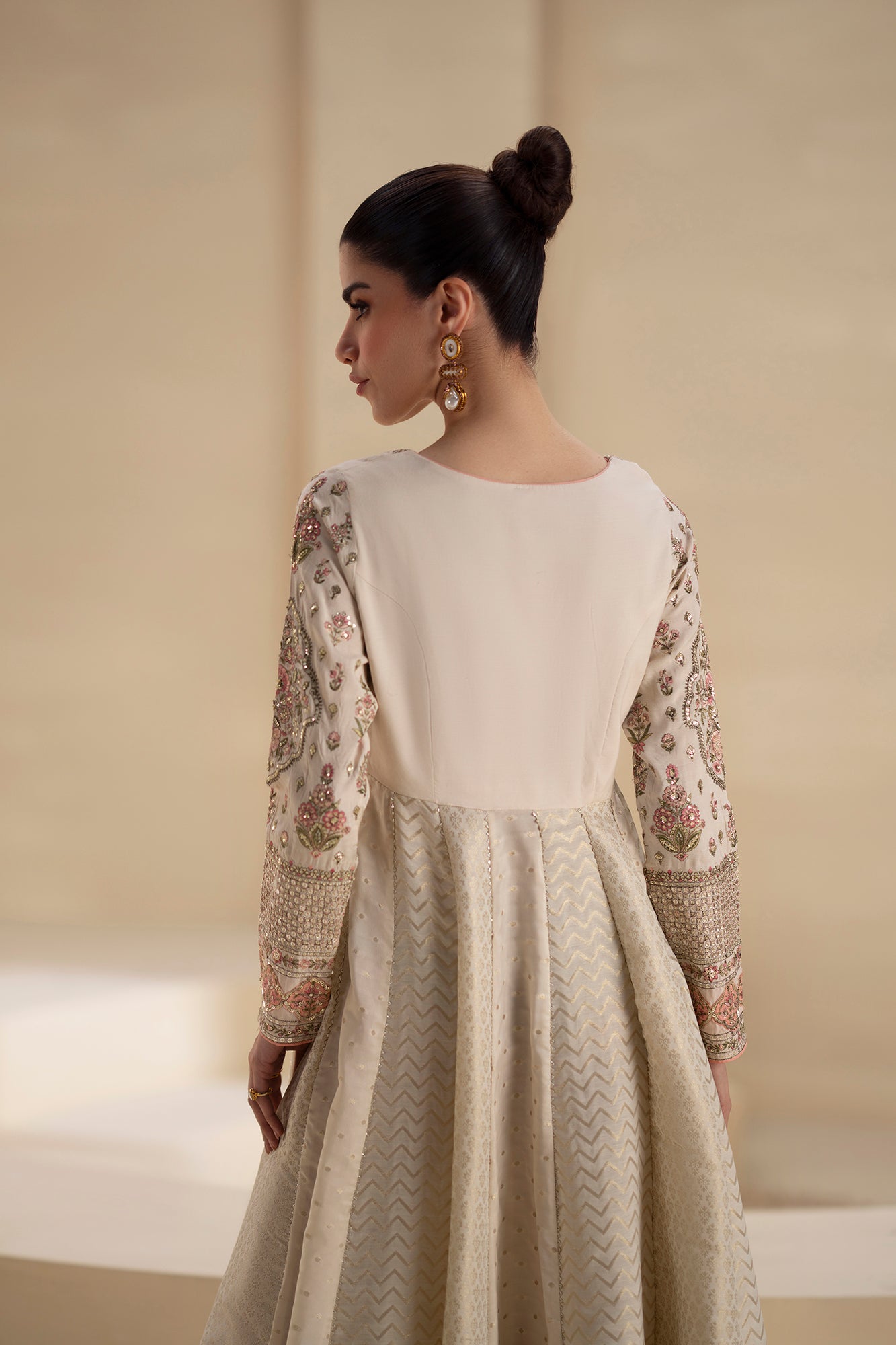 EMBROIDERED DRESS (E0846/104/002)