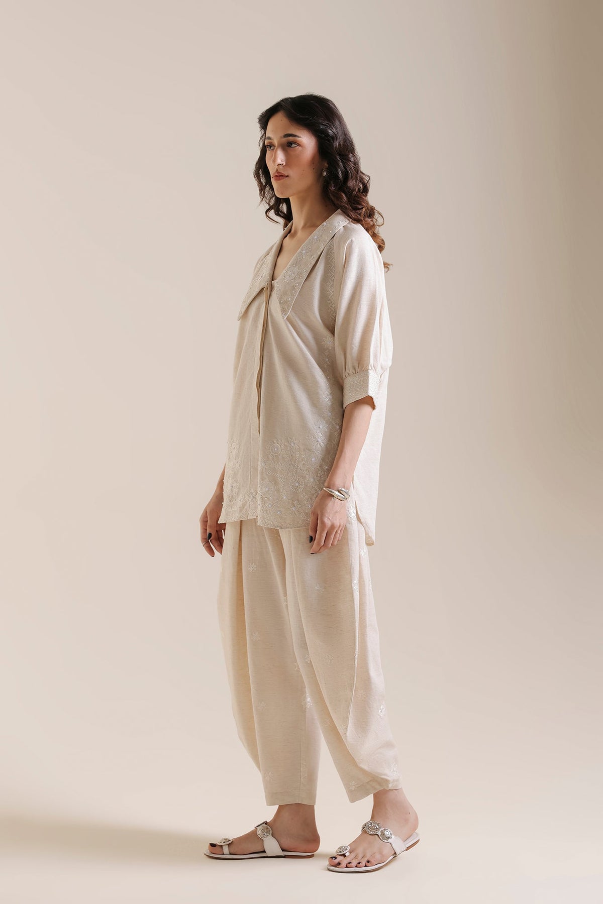 EMBROIDERED SUIT (E0866/119/004)
