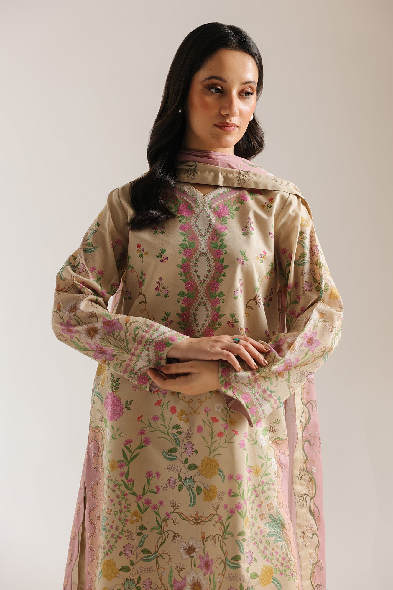 EMBROIDERED SUIT (E0875/202/112)