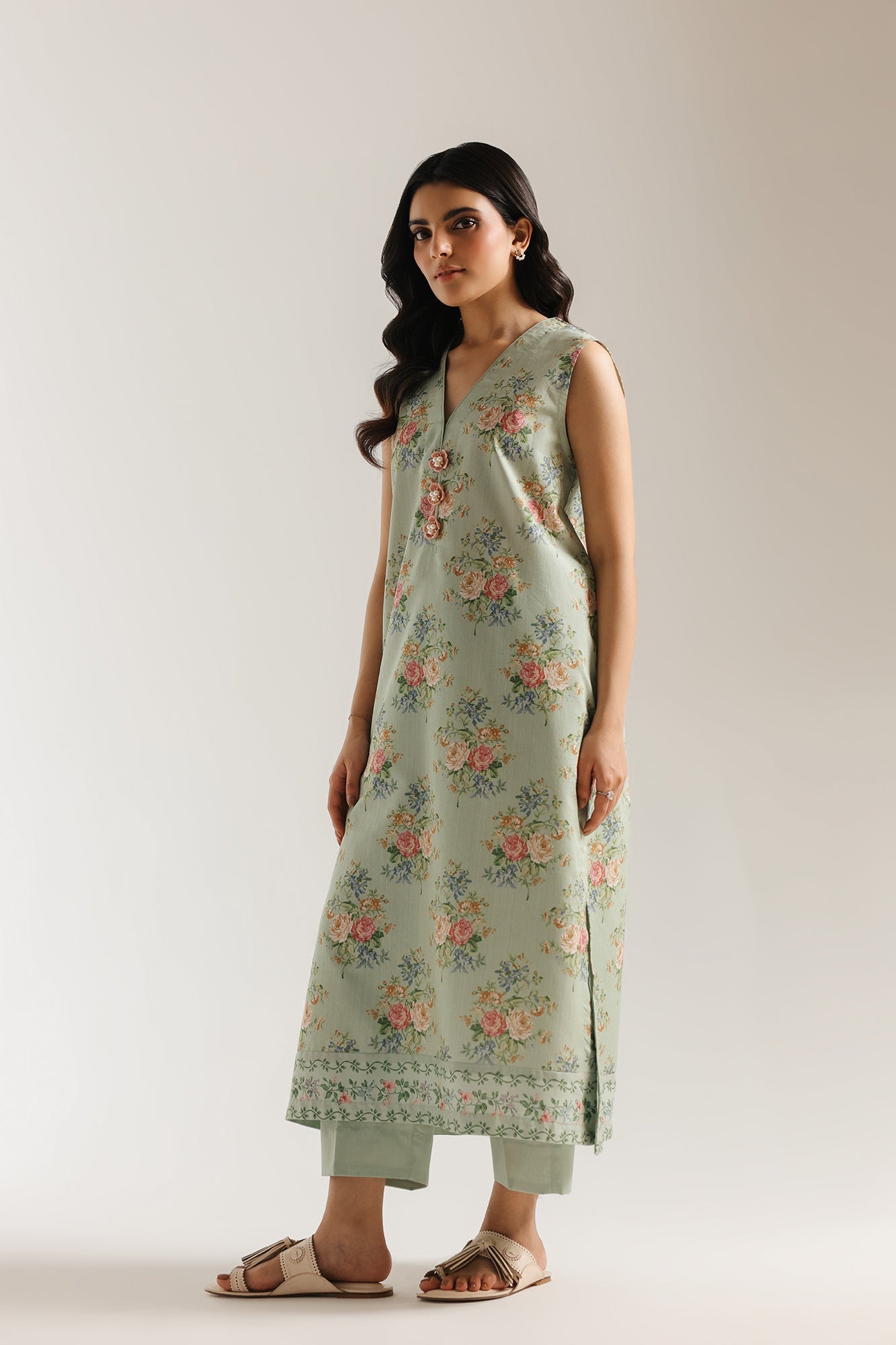 EMBROIDERED SUIT (E0881/202/130)