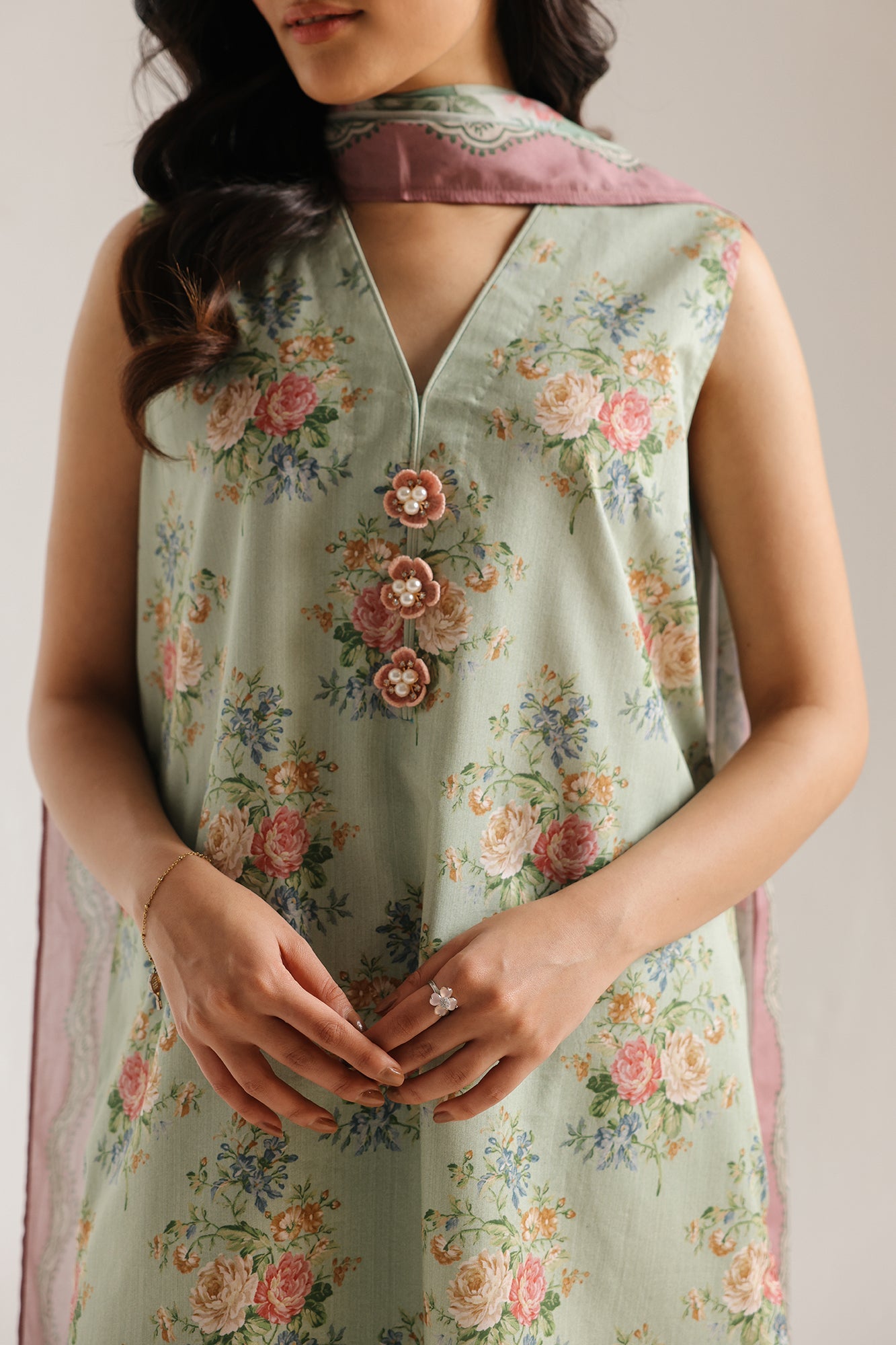 EMBROIDERED SUIT (E0881/202/130)