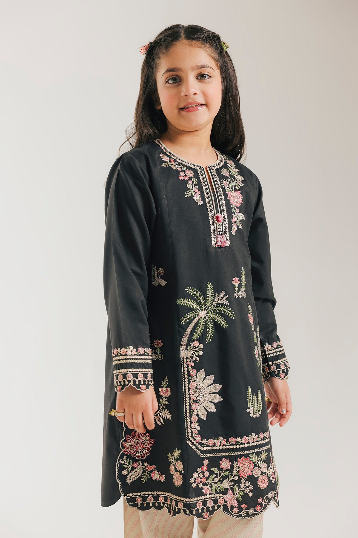 EMBROIDERED SUIT (E0905/404/902 E0905/304/902)