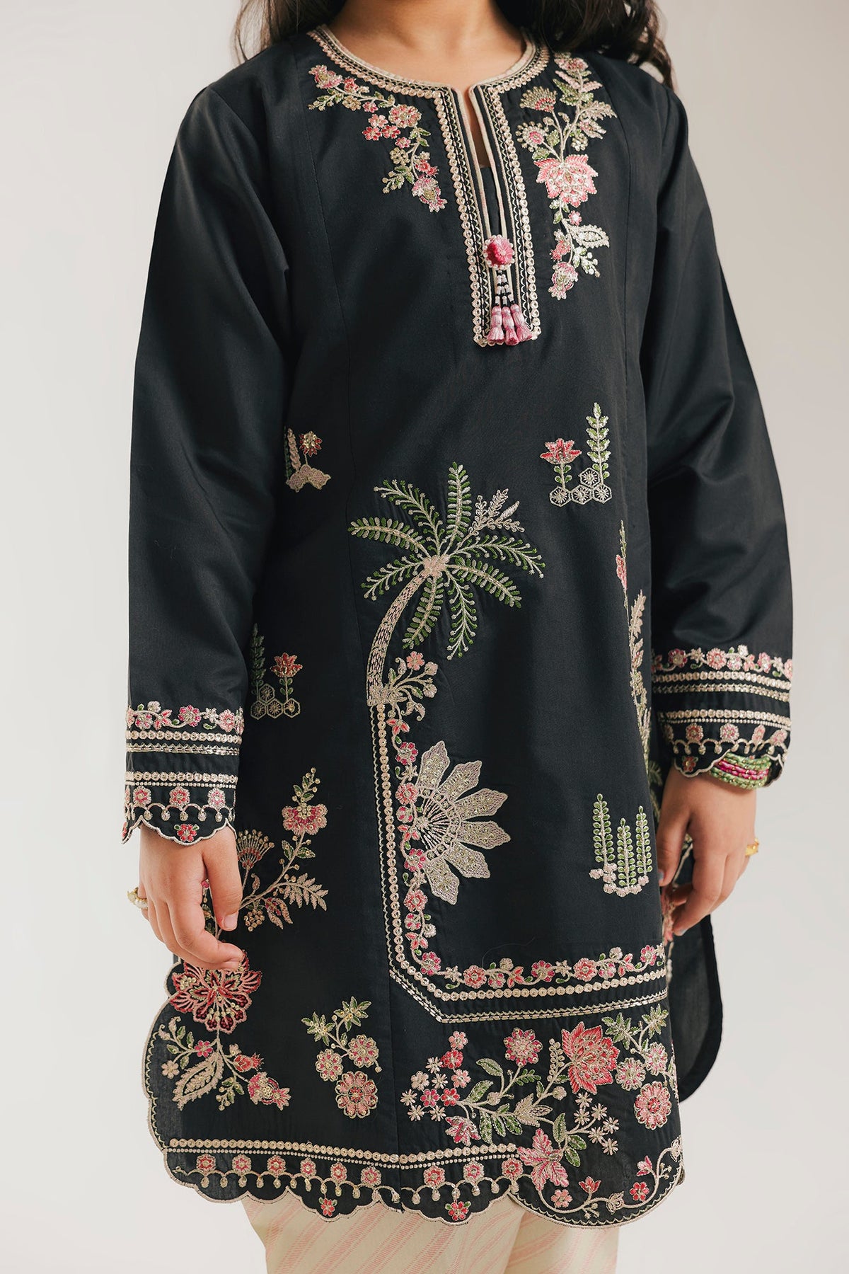 EMBROIDERED SUIT (E0905/404/902 E0905/304/902)