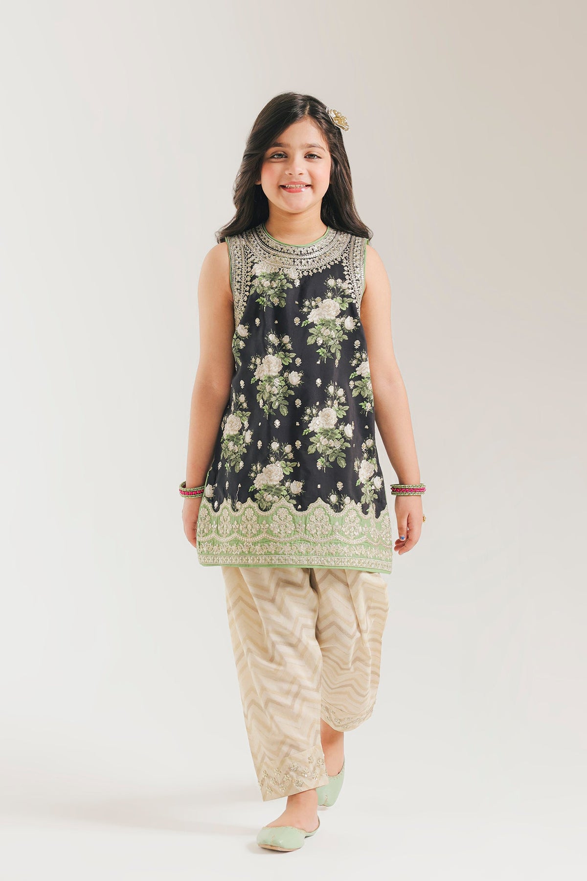 EMBROIDERED SUIT (E0926/404/902 E0926/304/902)