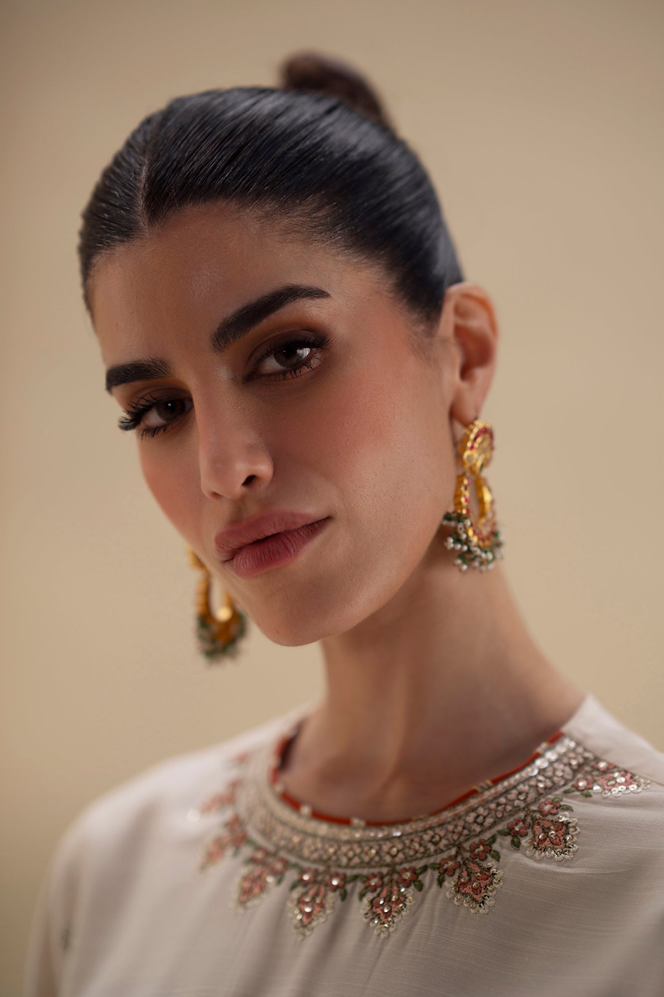 EMBROIDERED SUIT (E0931/104/004)