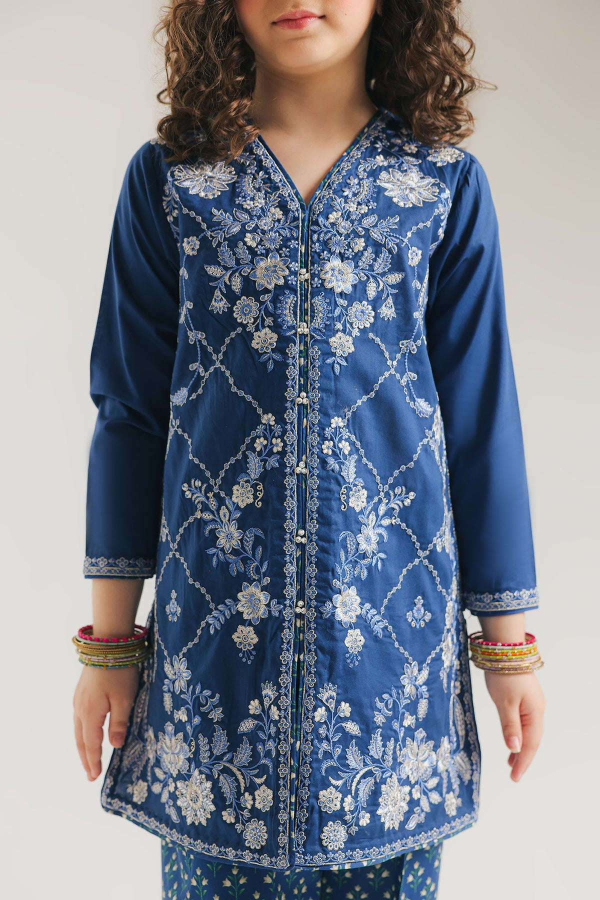 EMBROIDERED SUIT (E0961/404/604 E0961/304/604)