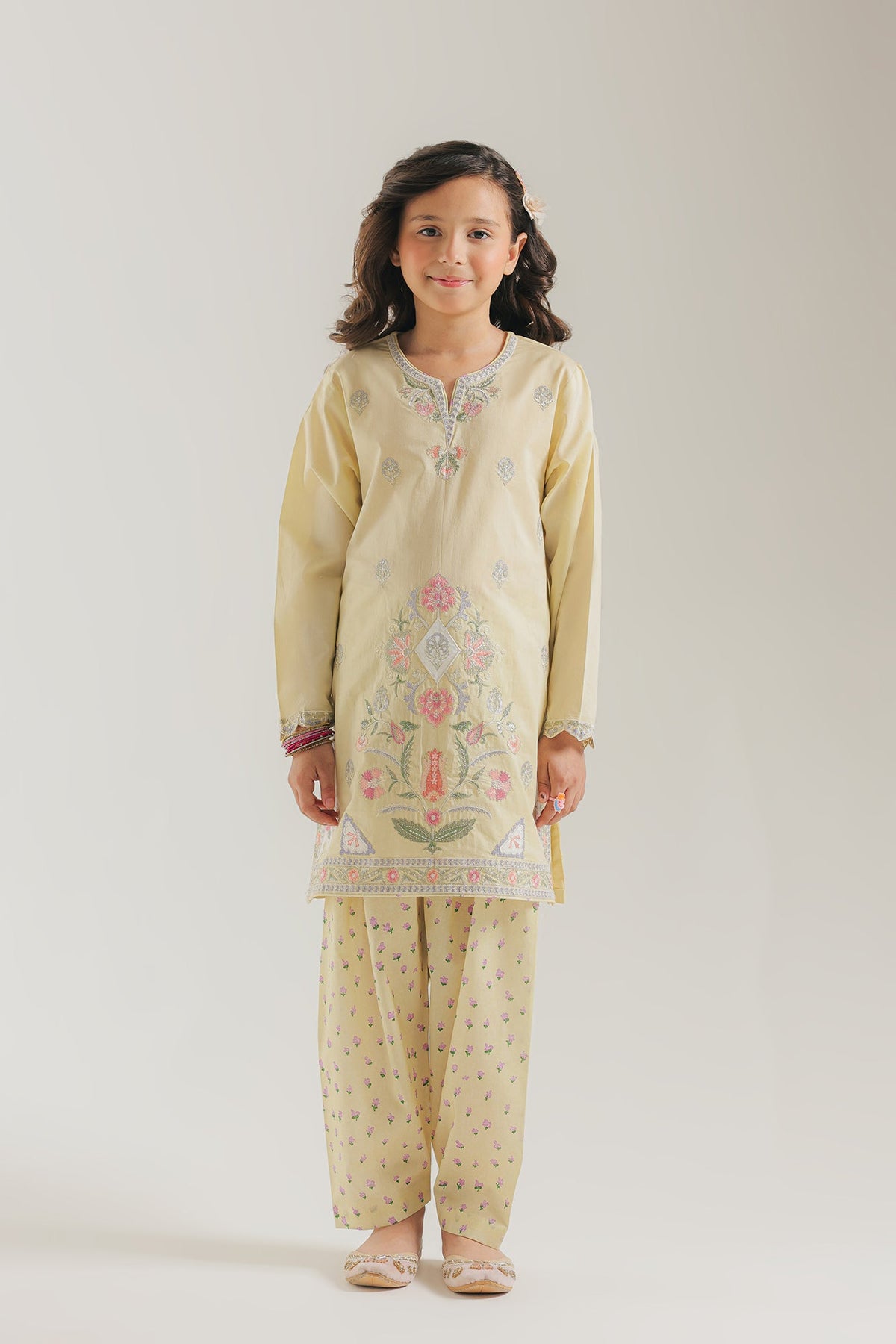 EMBROIDERED SUIT (E0972/404/227)