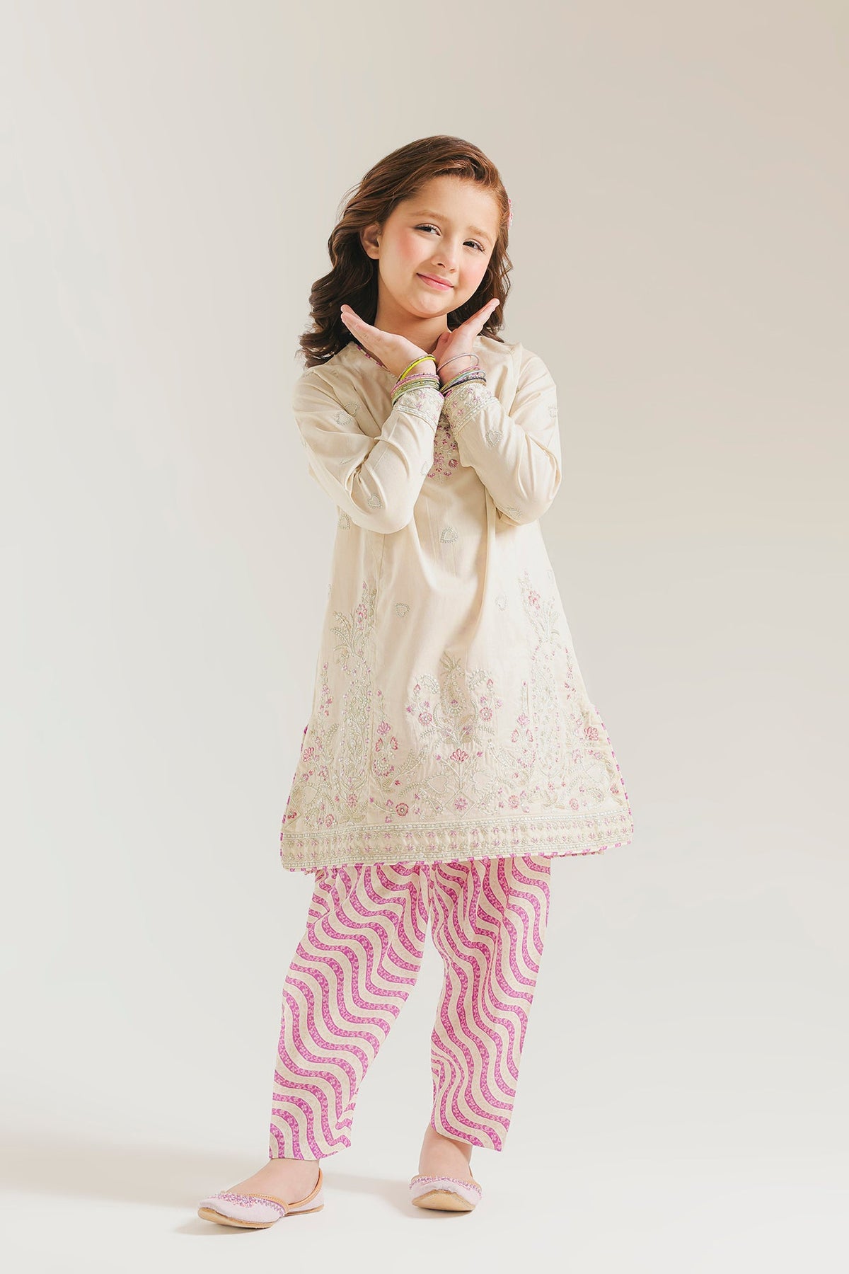 EMBROIDERED SUIT (E0973/404/004 E0973/304/004)