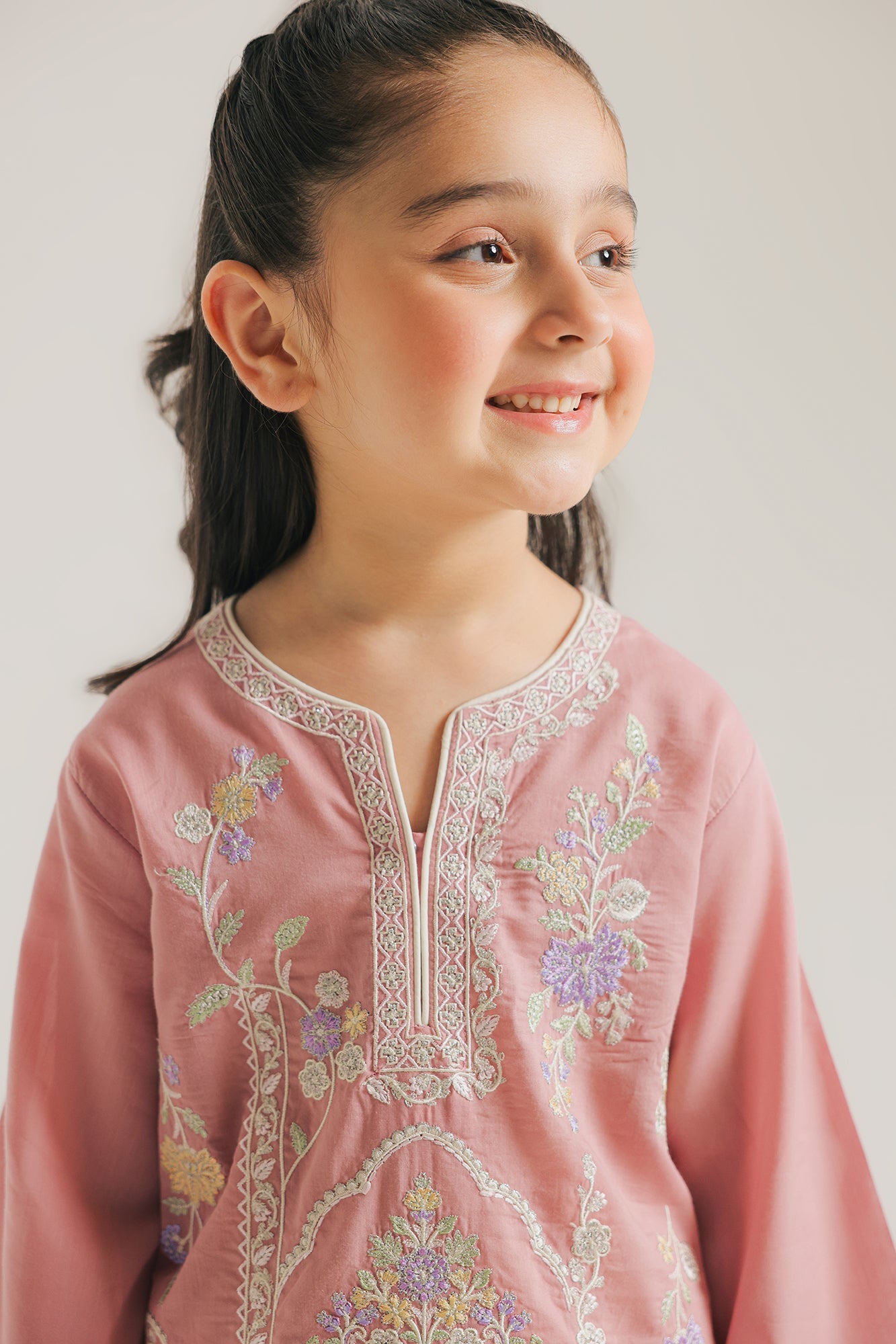 EMBROIDERED SUIT (E0979/404/412 E0979/304/412)