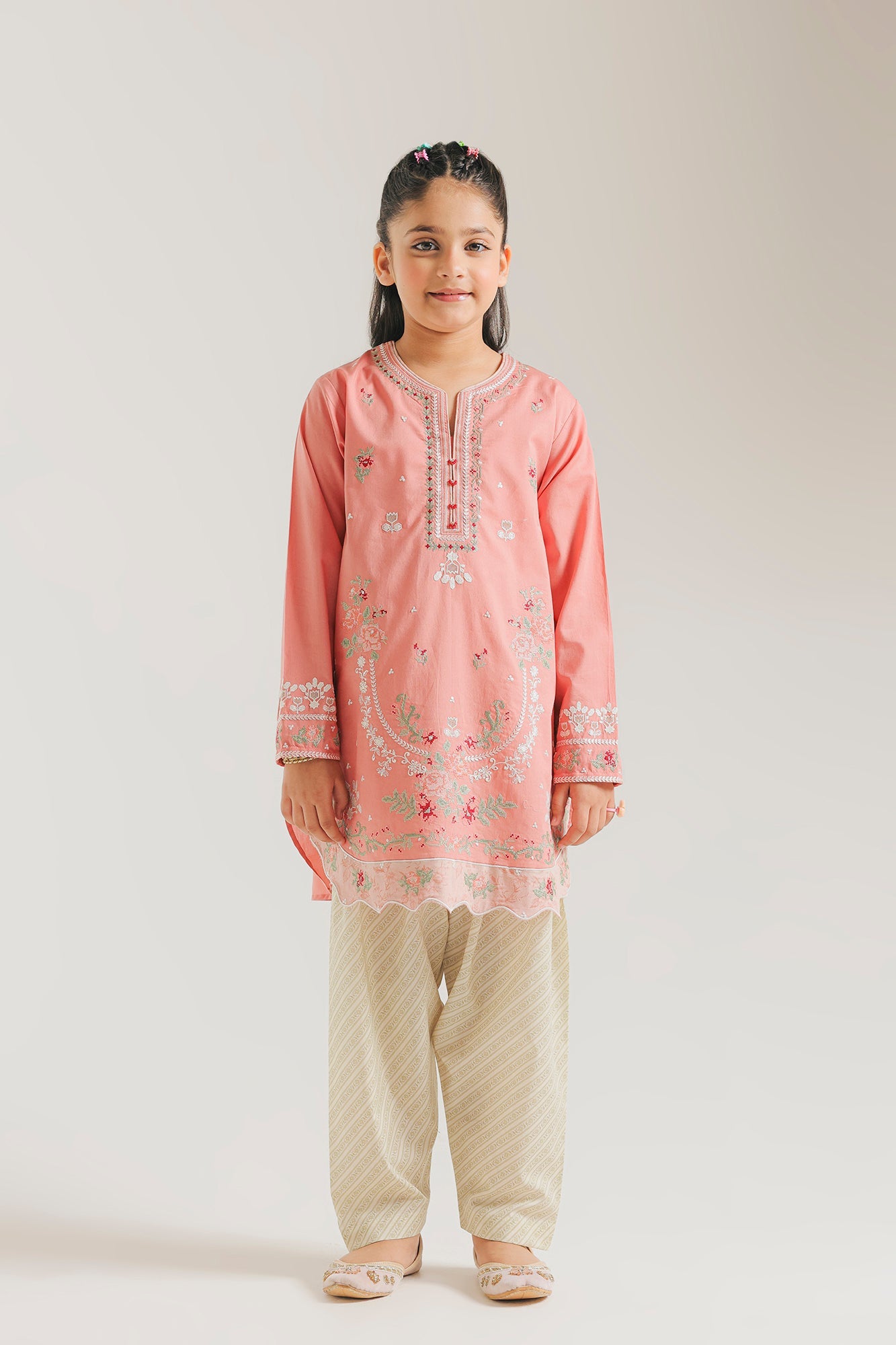 EMBROIDERED SUIT (E0982/404/314 E0982/304/314)