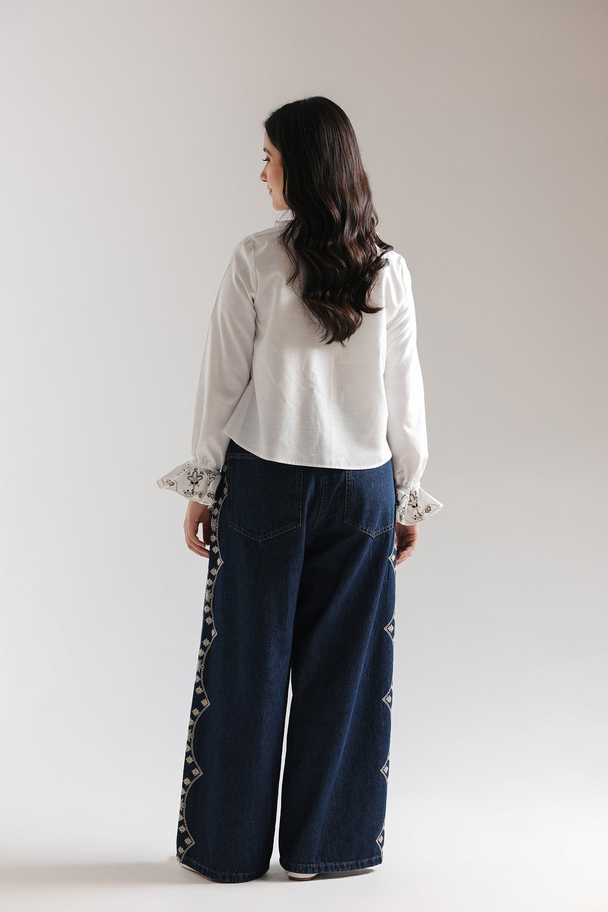EMBROIDERED SHIRT (E1002/101/001)