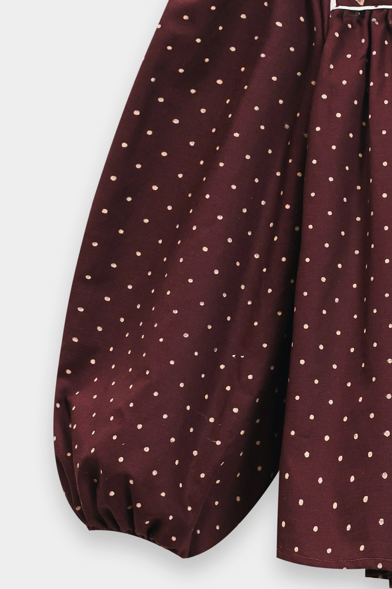EMBROIDERED TOP (E1005/101/516)