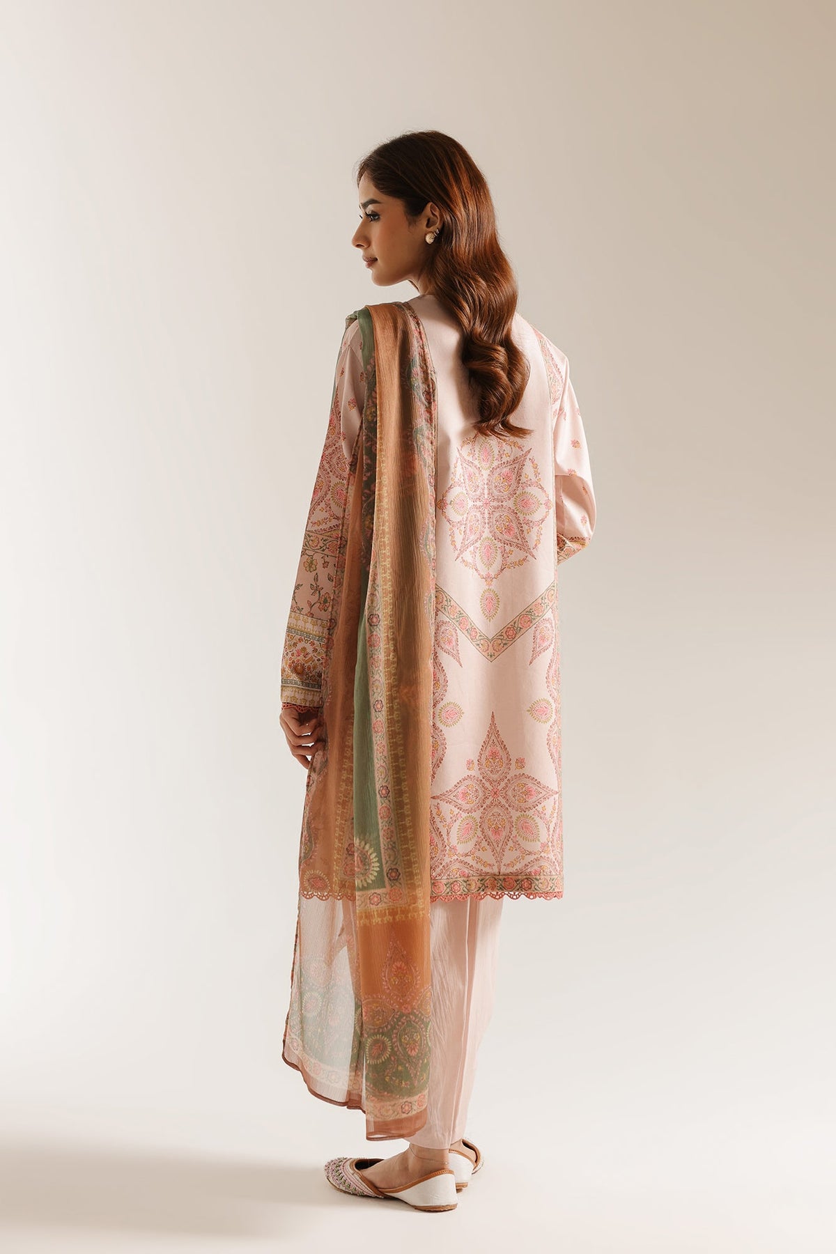EMBROIDERED SUIT (E1010/203/813)