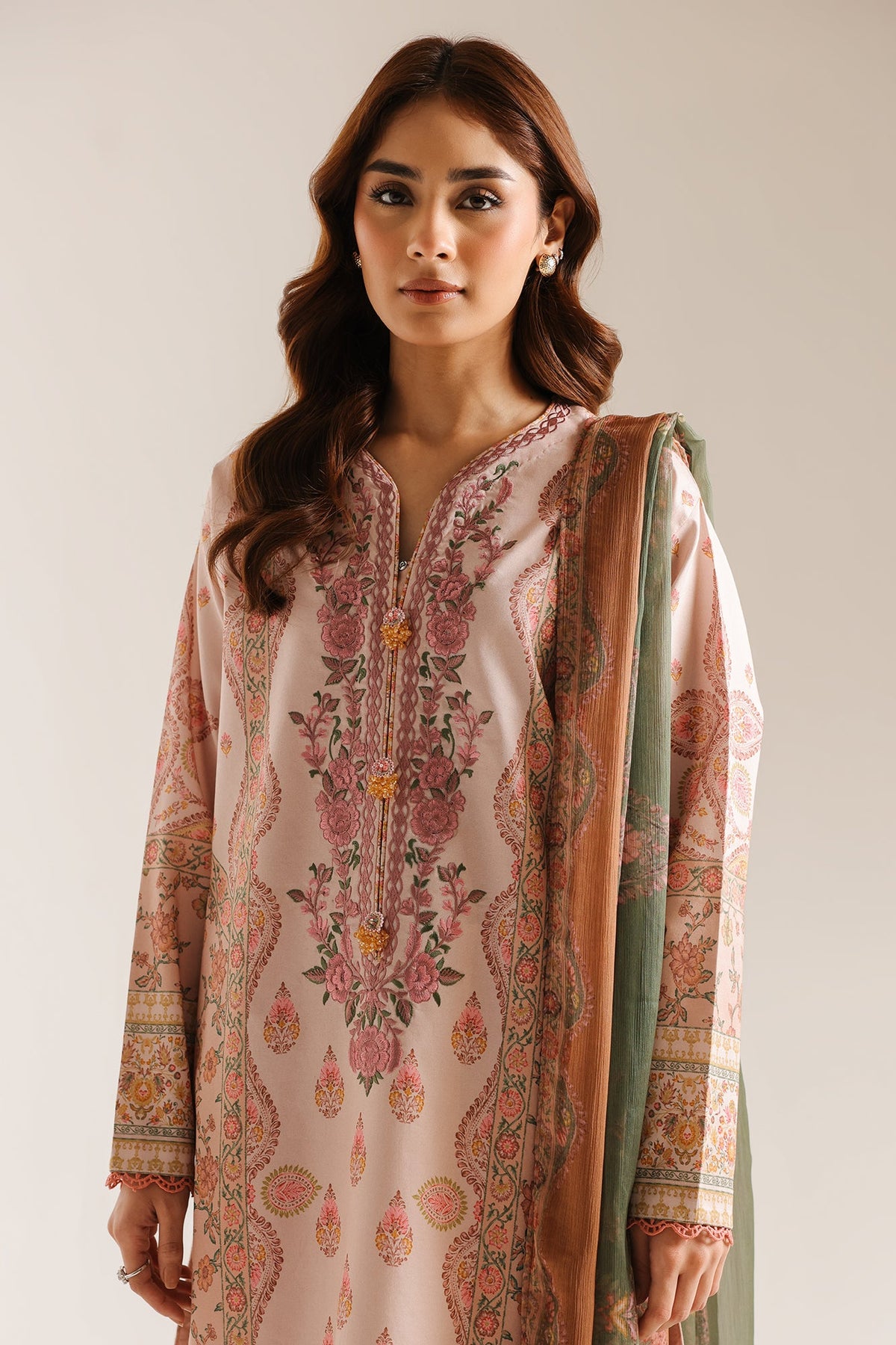 EMBROIDERED SUIT (E1010/203/813)