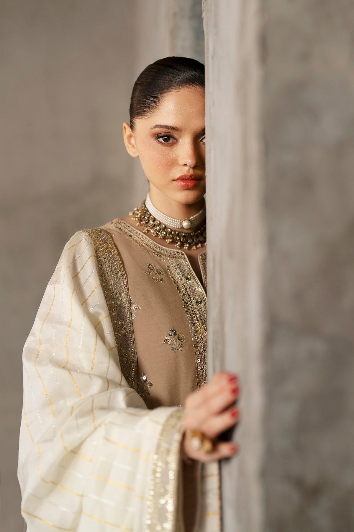 EMBROIDERED SUIT (E1012/104/113)
