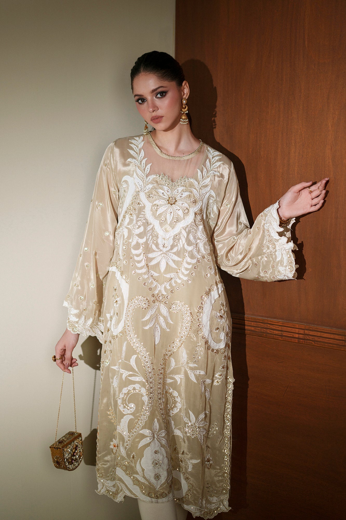 EMBROIDERED SHIRT (E1019/104/112)