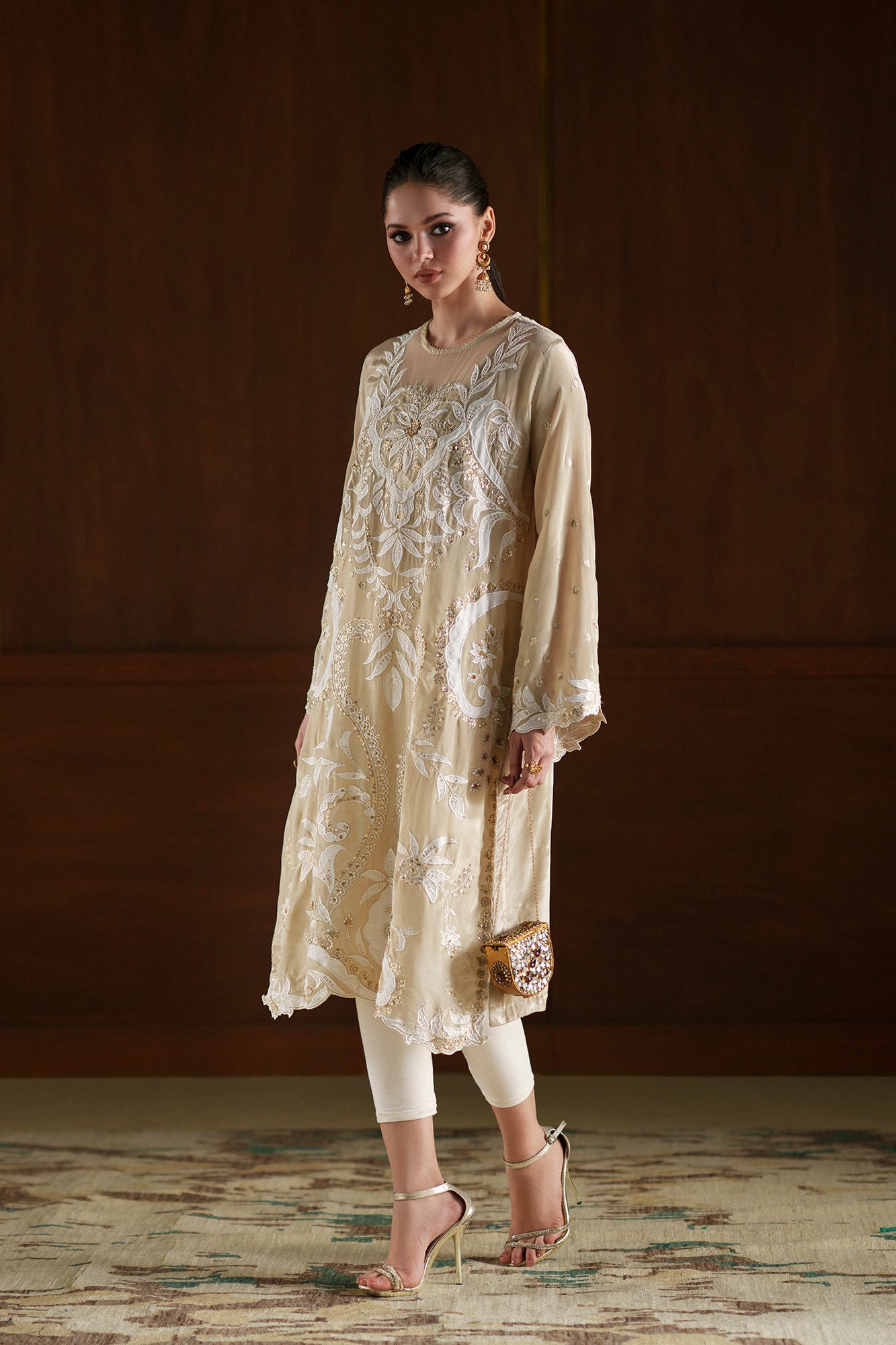 EMBROIDERED SHIRT (E1019/104/112)