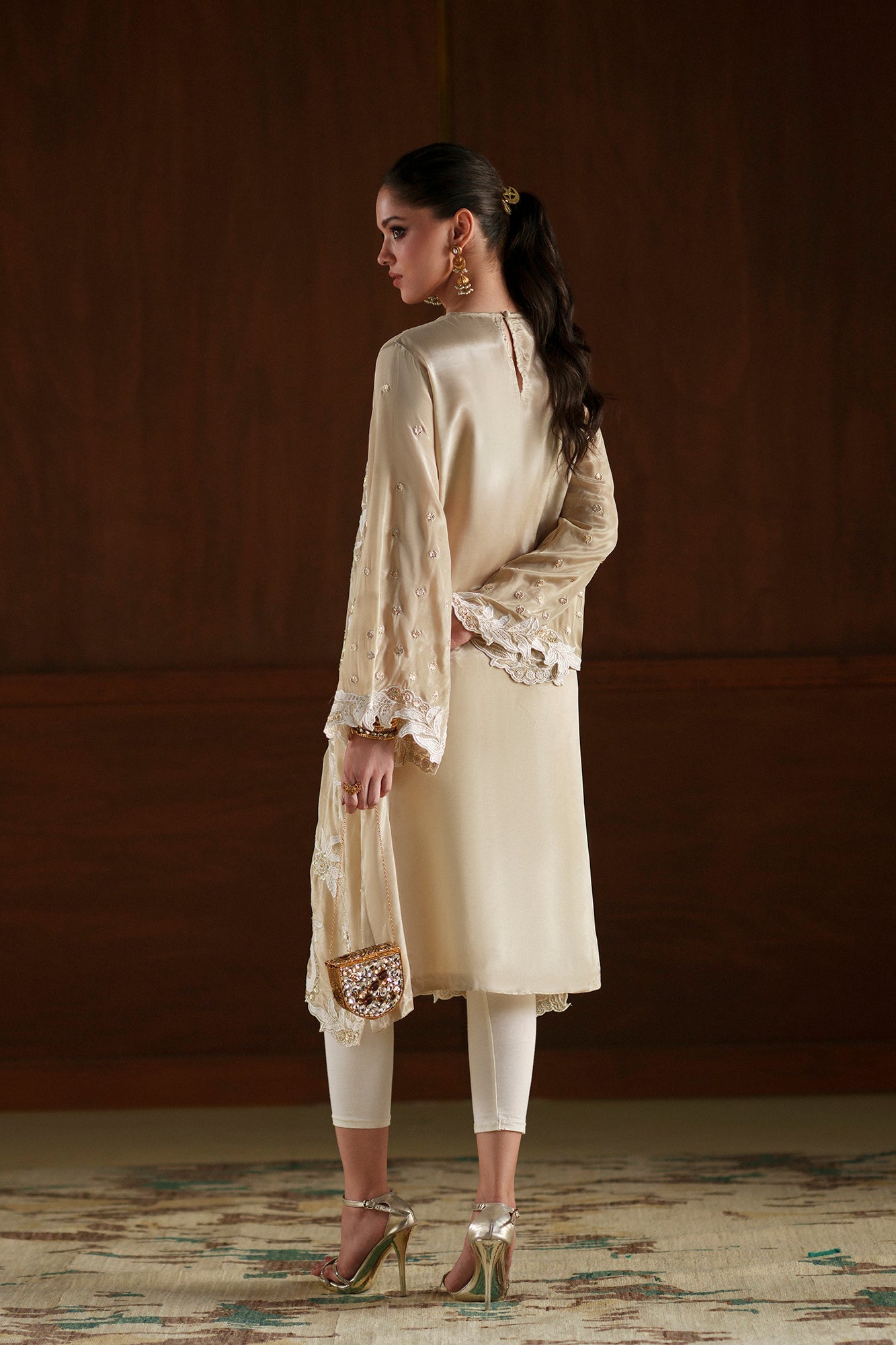 EMBROIDERED SHIRT (E1019/104/112)