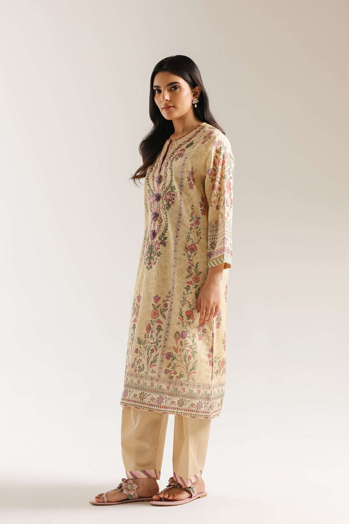 EMBROIDERED SUIT (E1020/203/110)