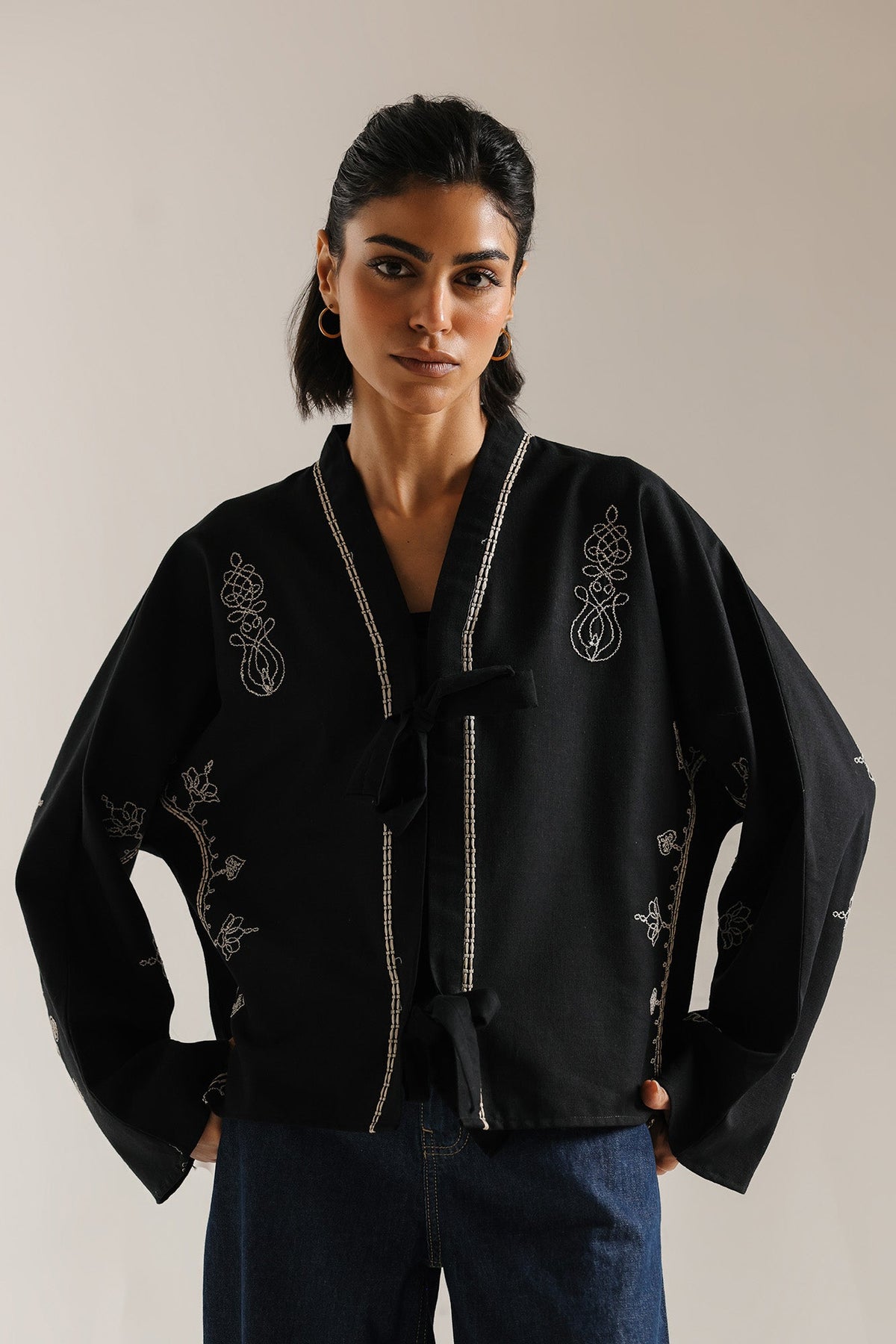 EMBROIDERED TOP (E1031/101/902)