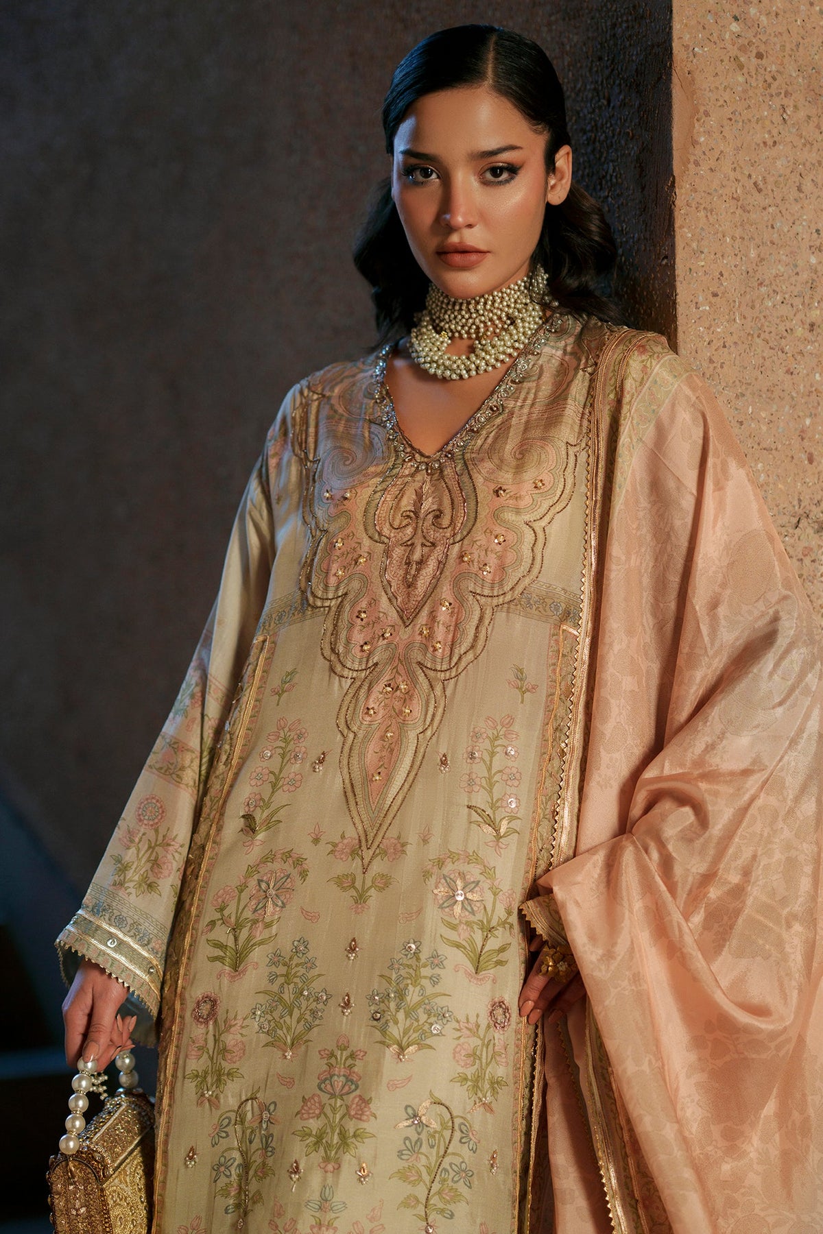 EMBROIDERED SUIT (E1034/104/817)