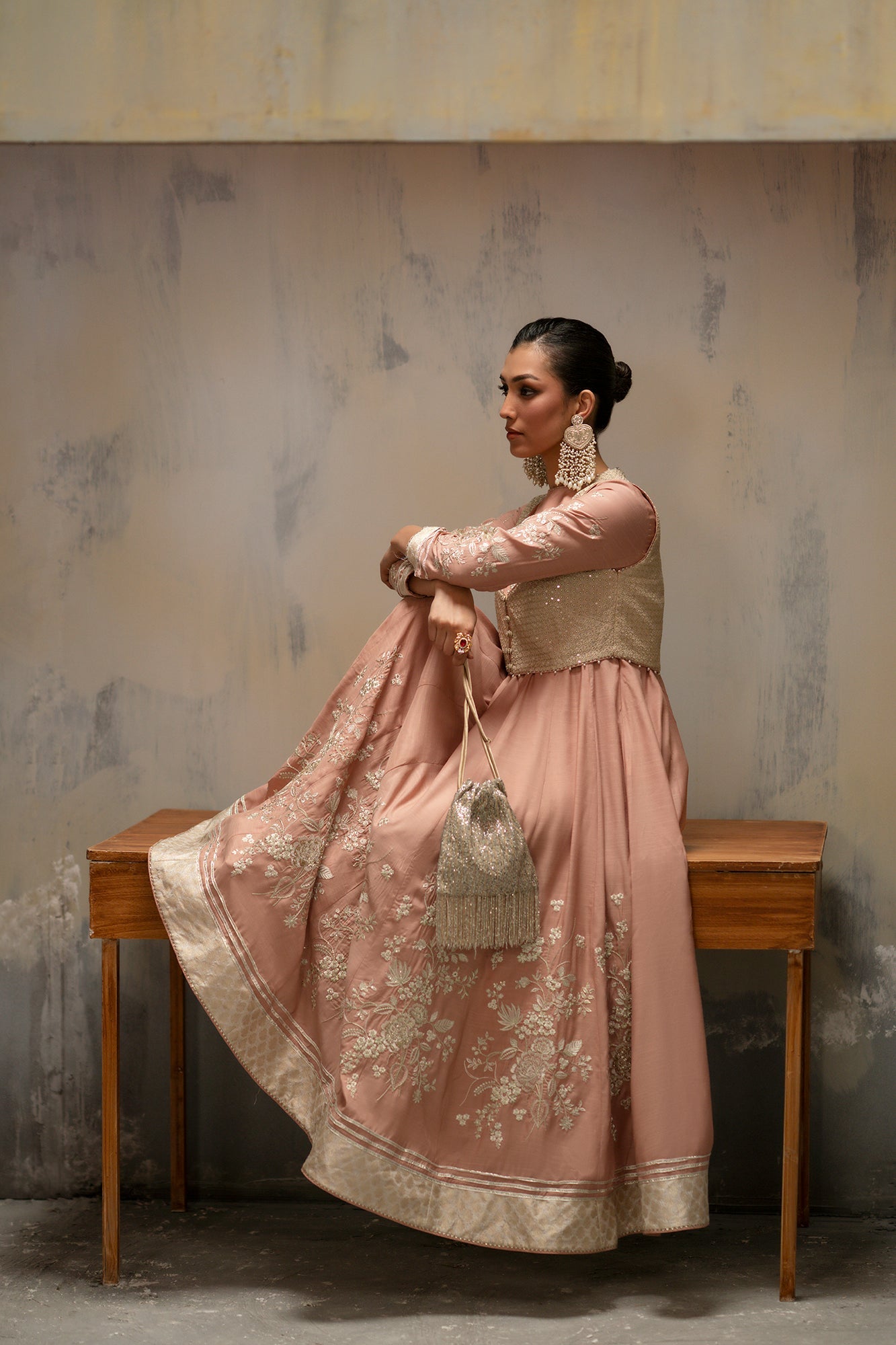 EMBROIDERED DRESS (E1053/104/326)