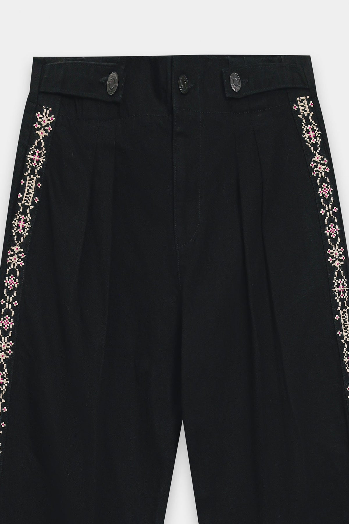 EMBROIDERED JEANS (E1057/101/901)
