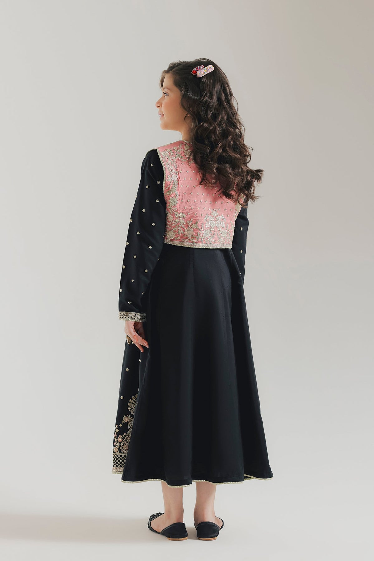 EMBROIDERED SUIT (E1065-404-901 E1065-304-901)