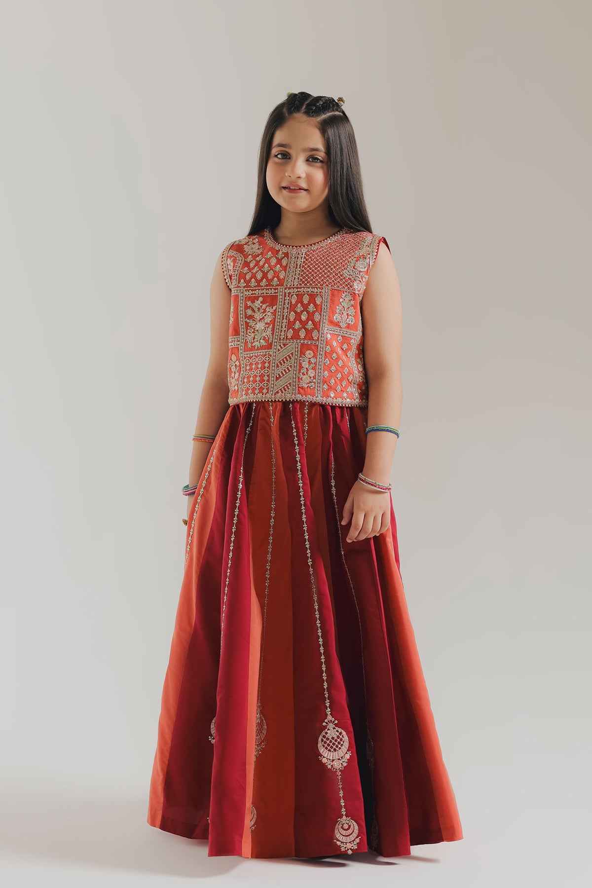 EMBROIDERED SUIT (E1066-404-211 E1066-304-211)