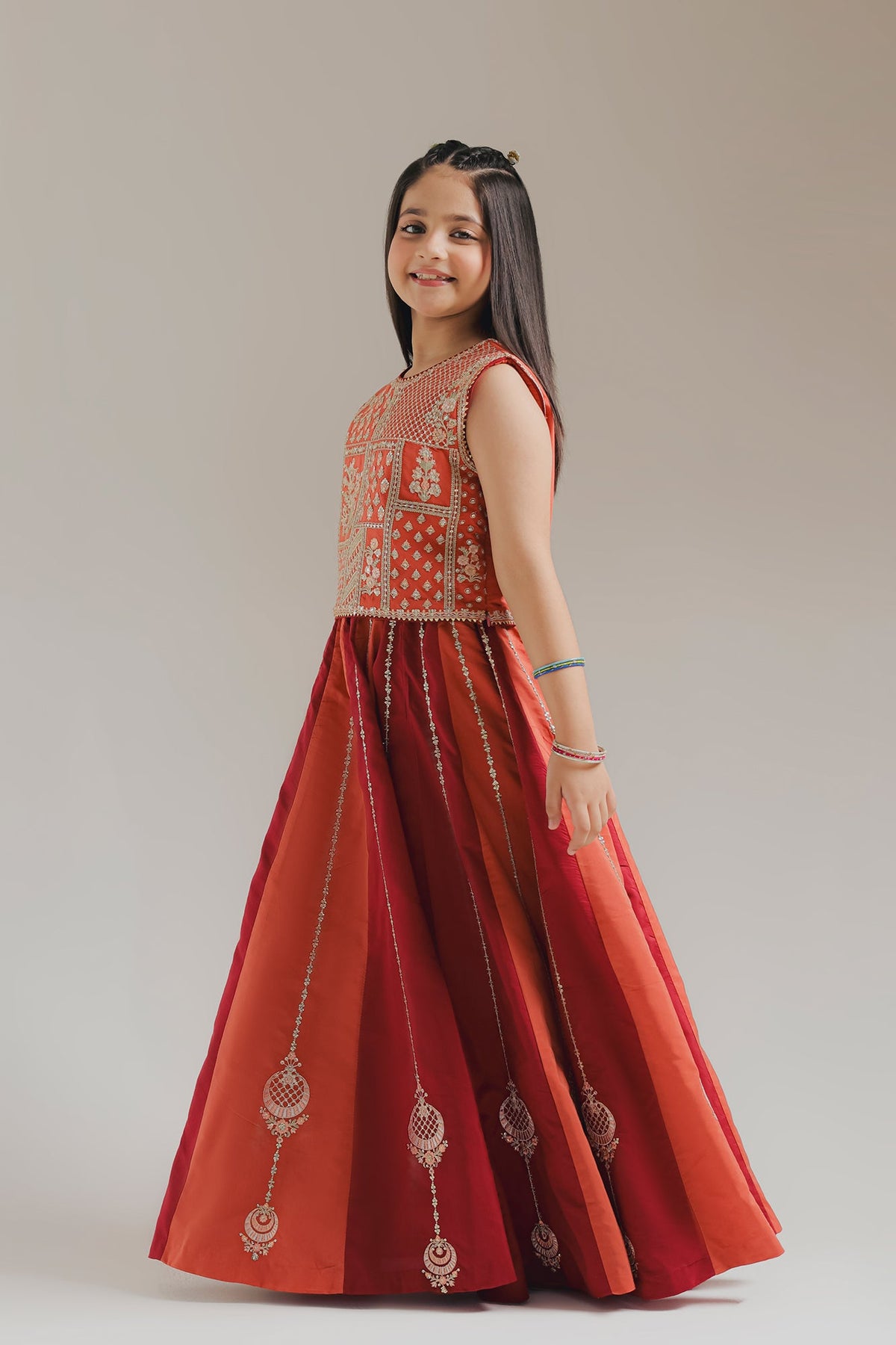 EMBROIDERED SUIT (E1066-404-211 E1066-304-211)