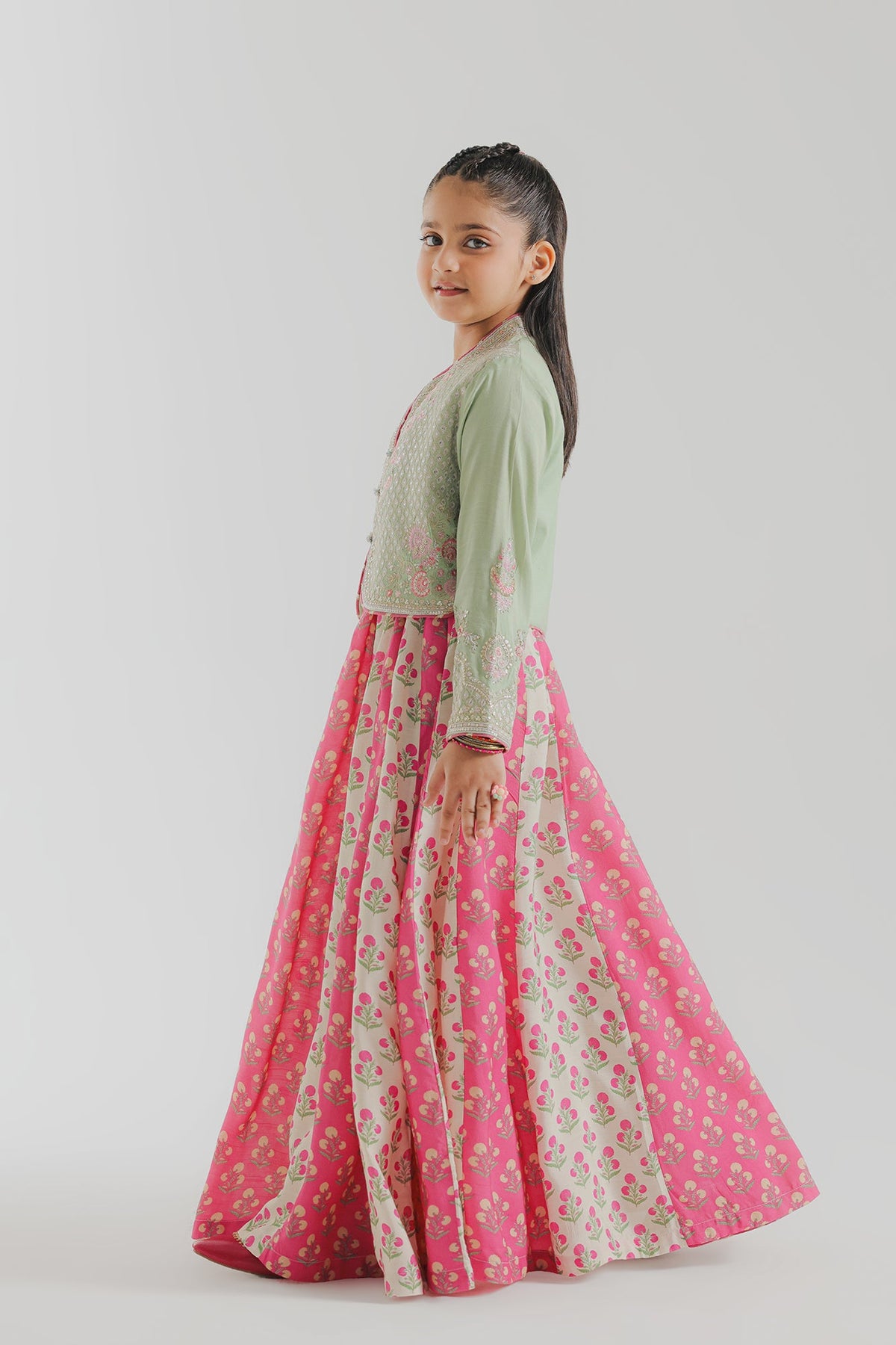 EMBROIDERED SUIT (E1074-404-130 E1074-304-130)
