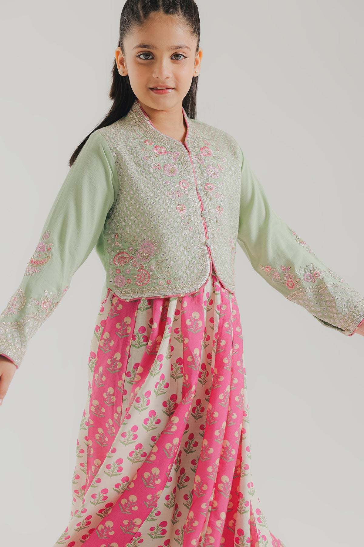 EMBROIDERED SUIT (E1074-404-130 E1074-304-130)