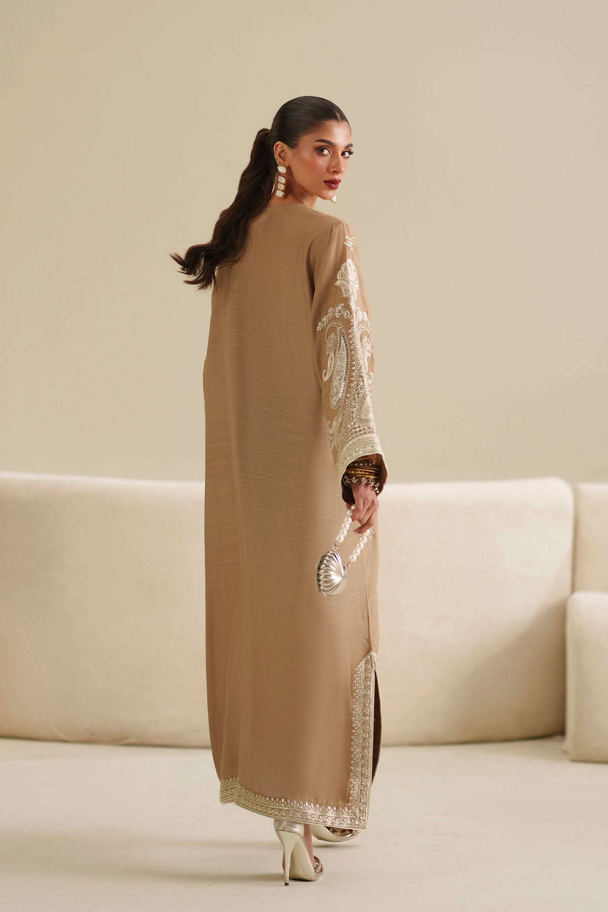 EMBROIDERED KAFTAN (E1075/104/007)