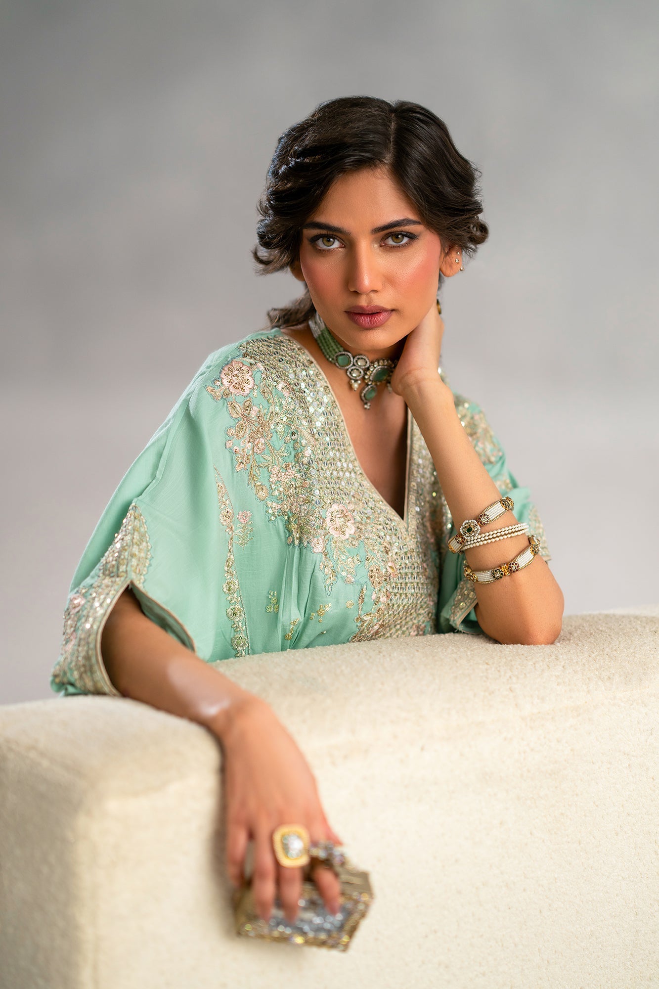 EMBROIDERED KAFTAN (E1087/104/718)