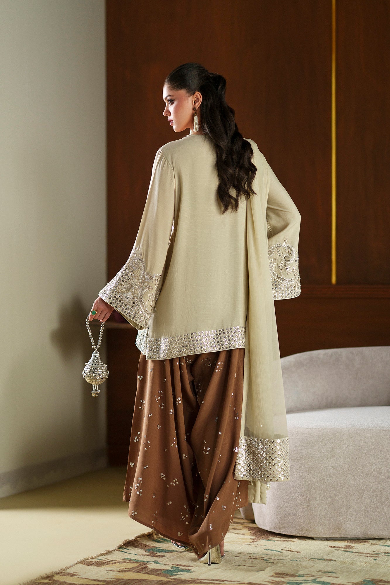 EMBROIDERED SUIT (E1089/104/227)