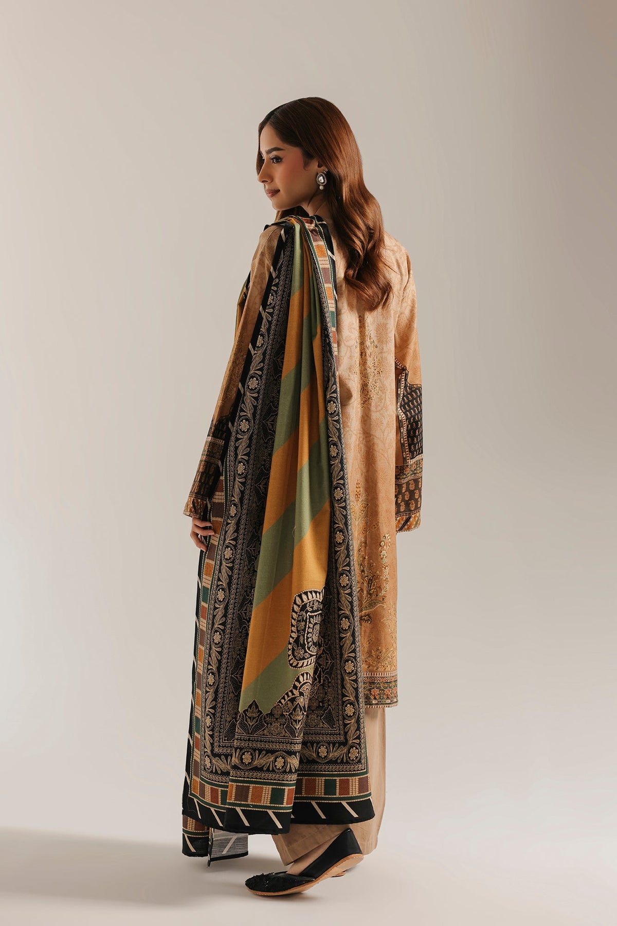EMBROIDERED SUIT (E1102-203-113)