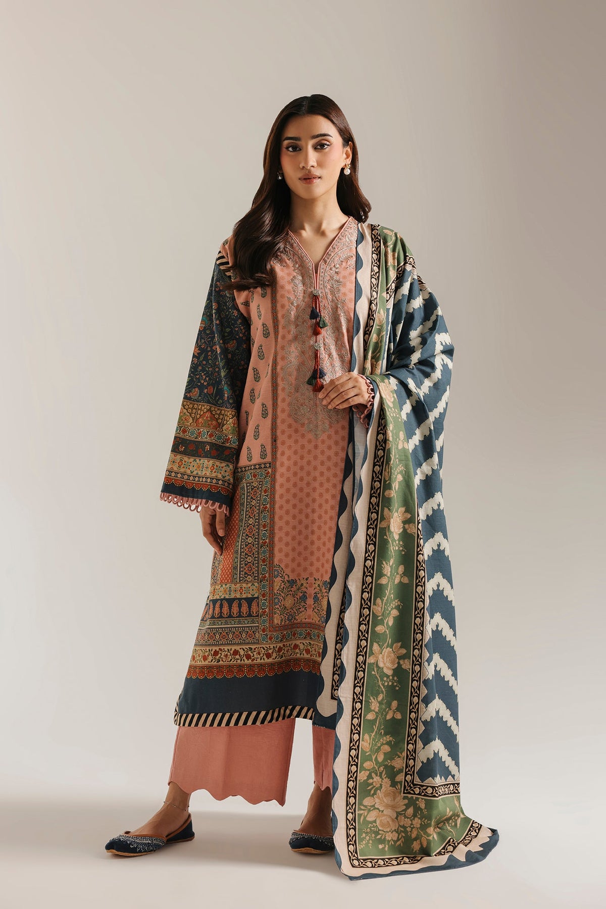 EMBROIDERED SUIT (E1107-203-315)