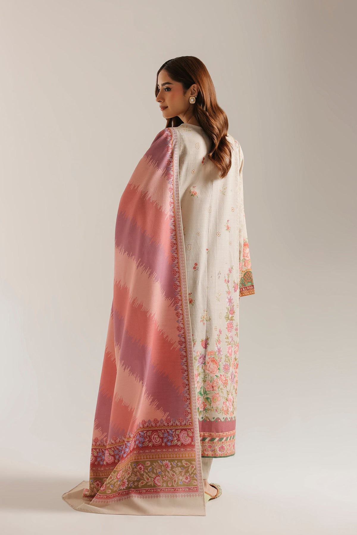EMBROIDERED SUIT (E1108-203-003)