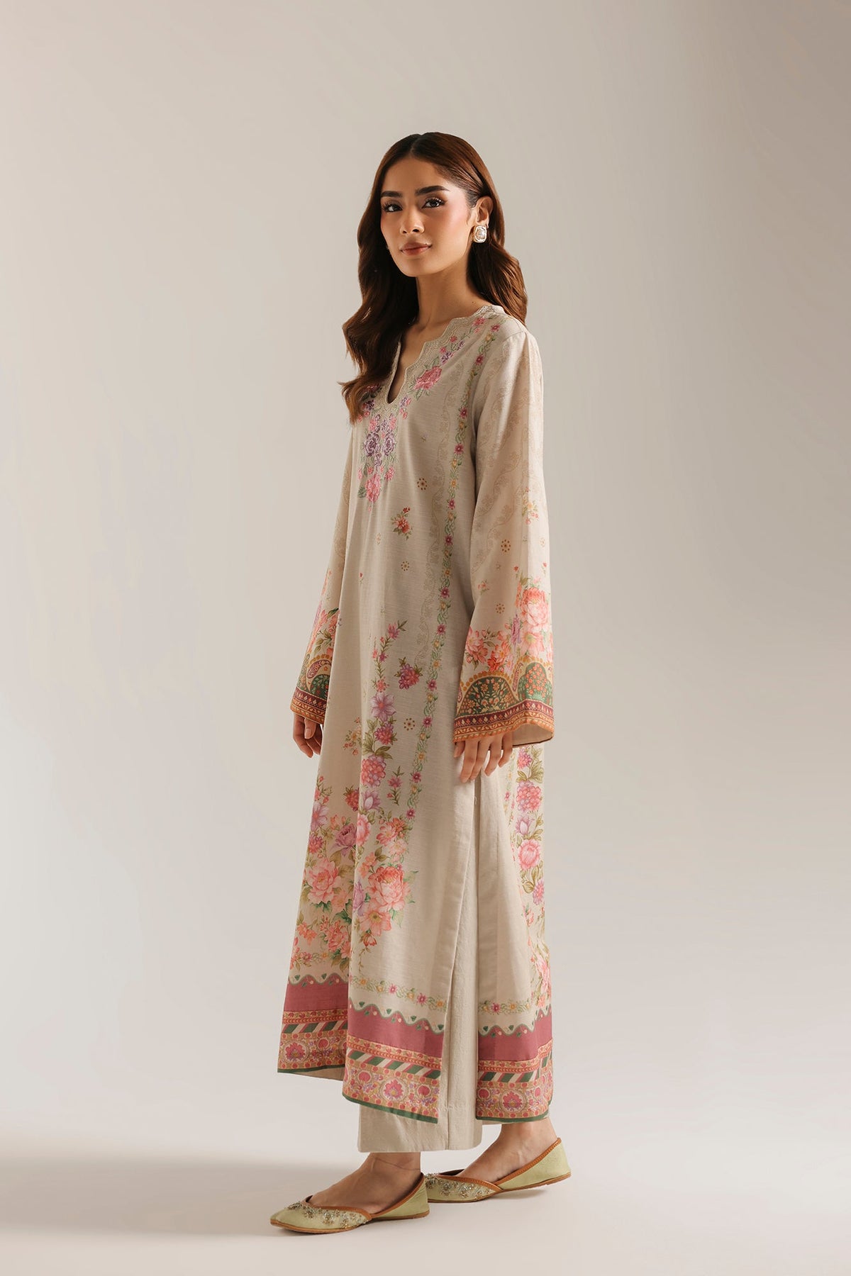 EMBROIDERED SUIT (E1108-203-003)