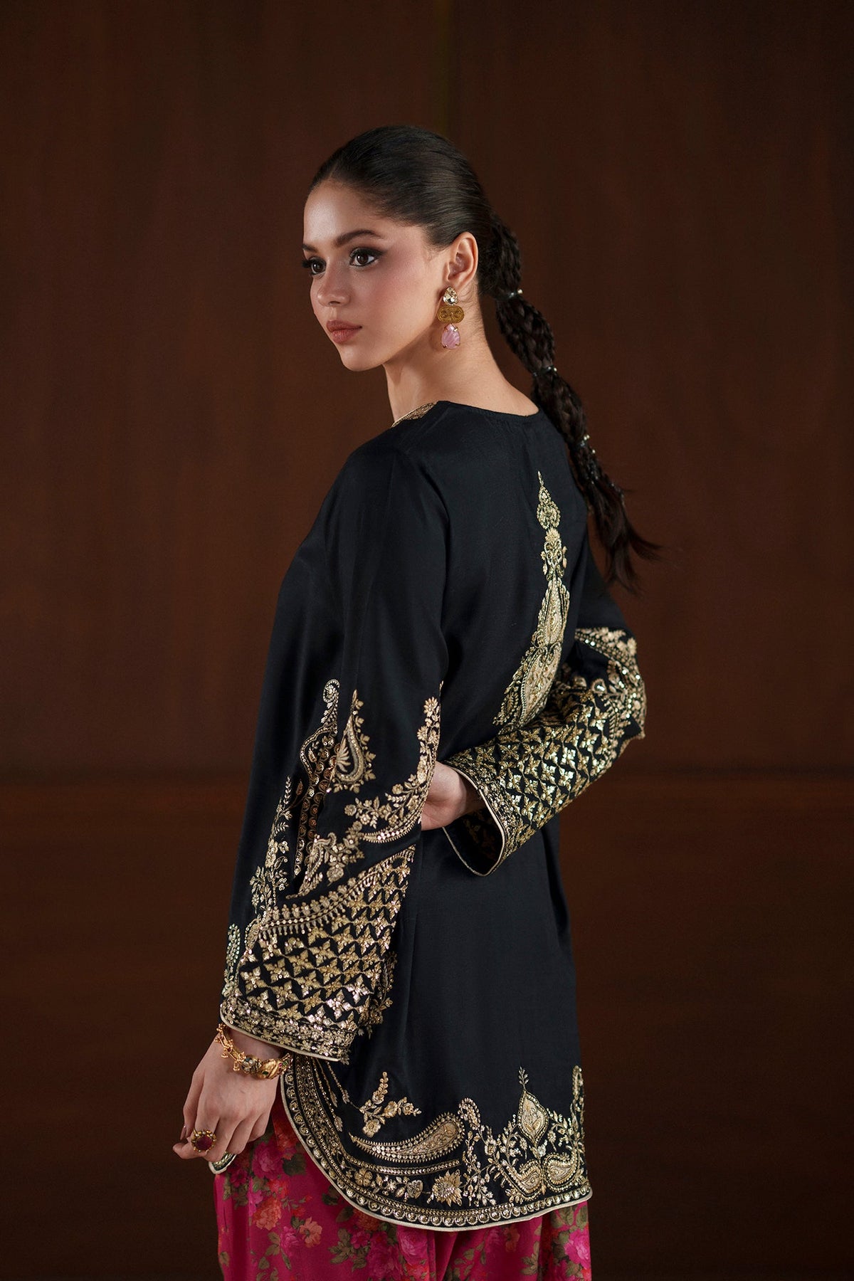 EMBROIDERED SUIT (E1119/104/902)