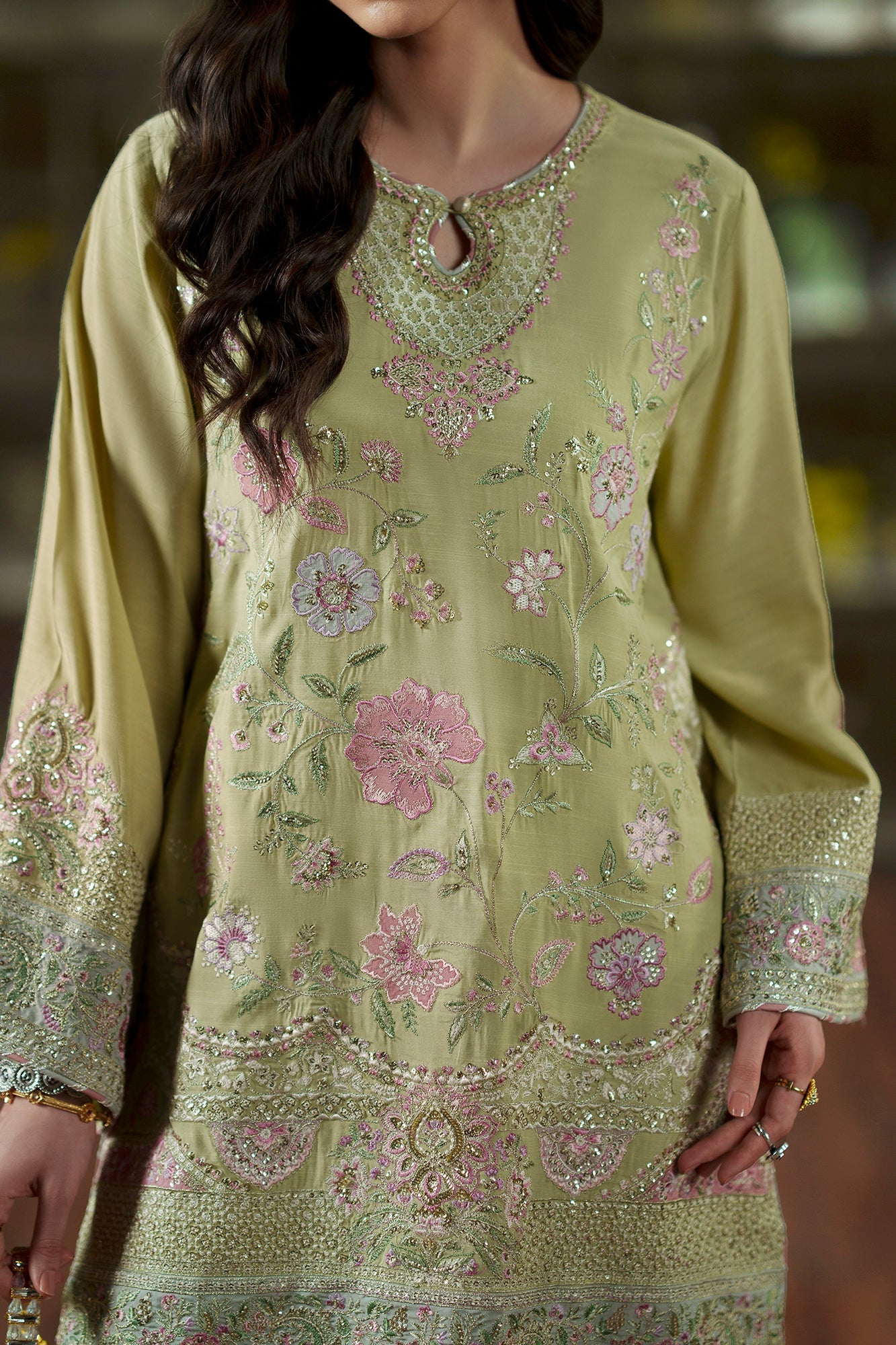EMBROIDERED SUIT (E1125/104/130)