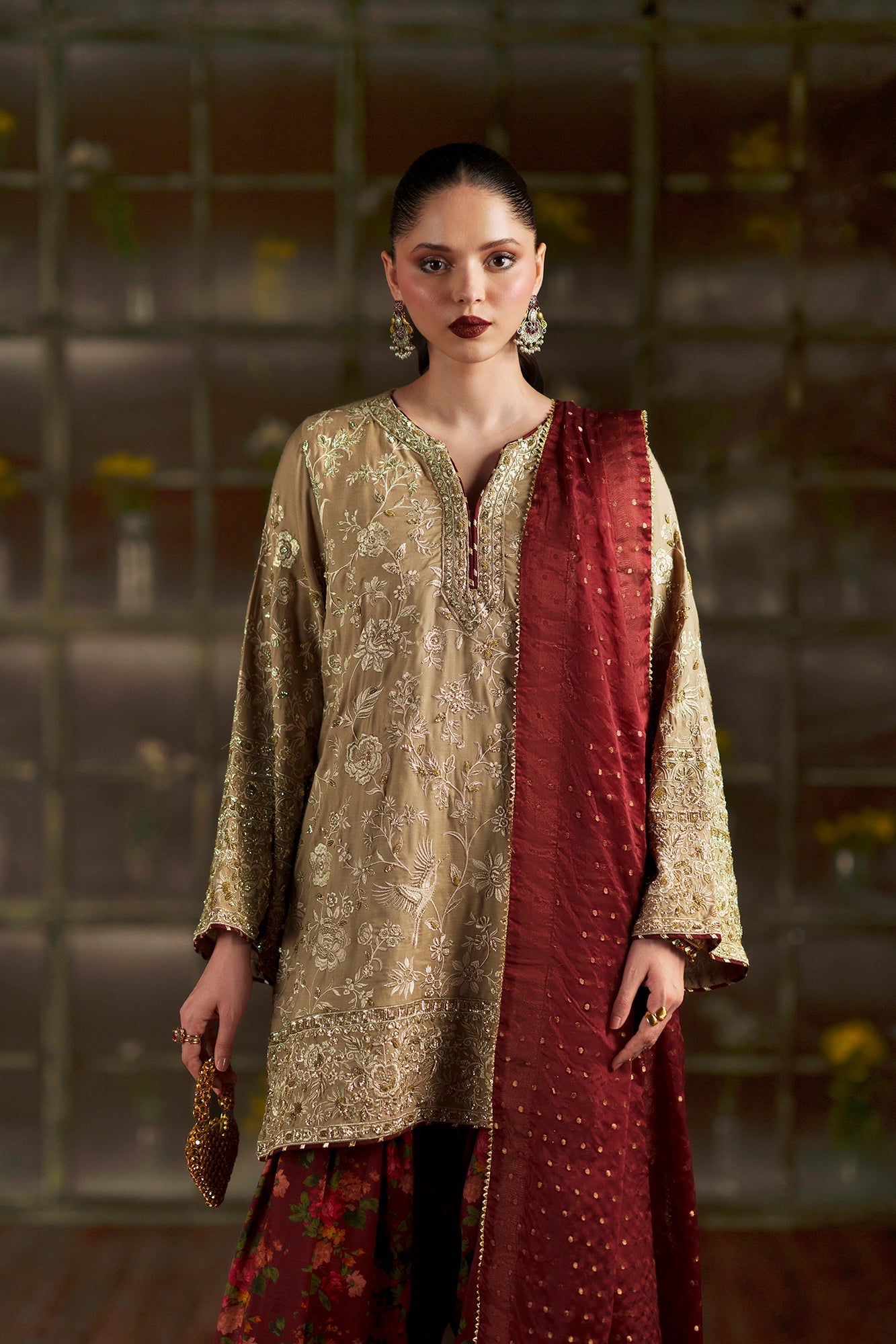 EMBROIDERED SUIT (E1131/104/007)