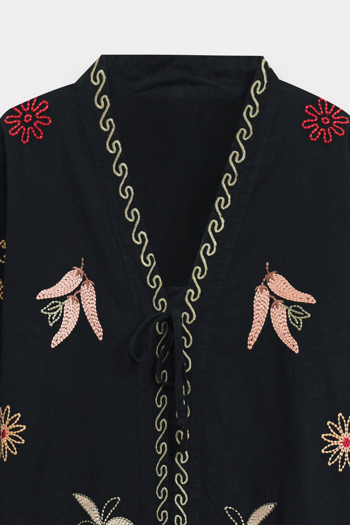 EMBROIDERED TOP (E1138/101/902)