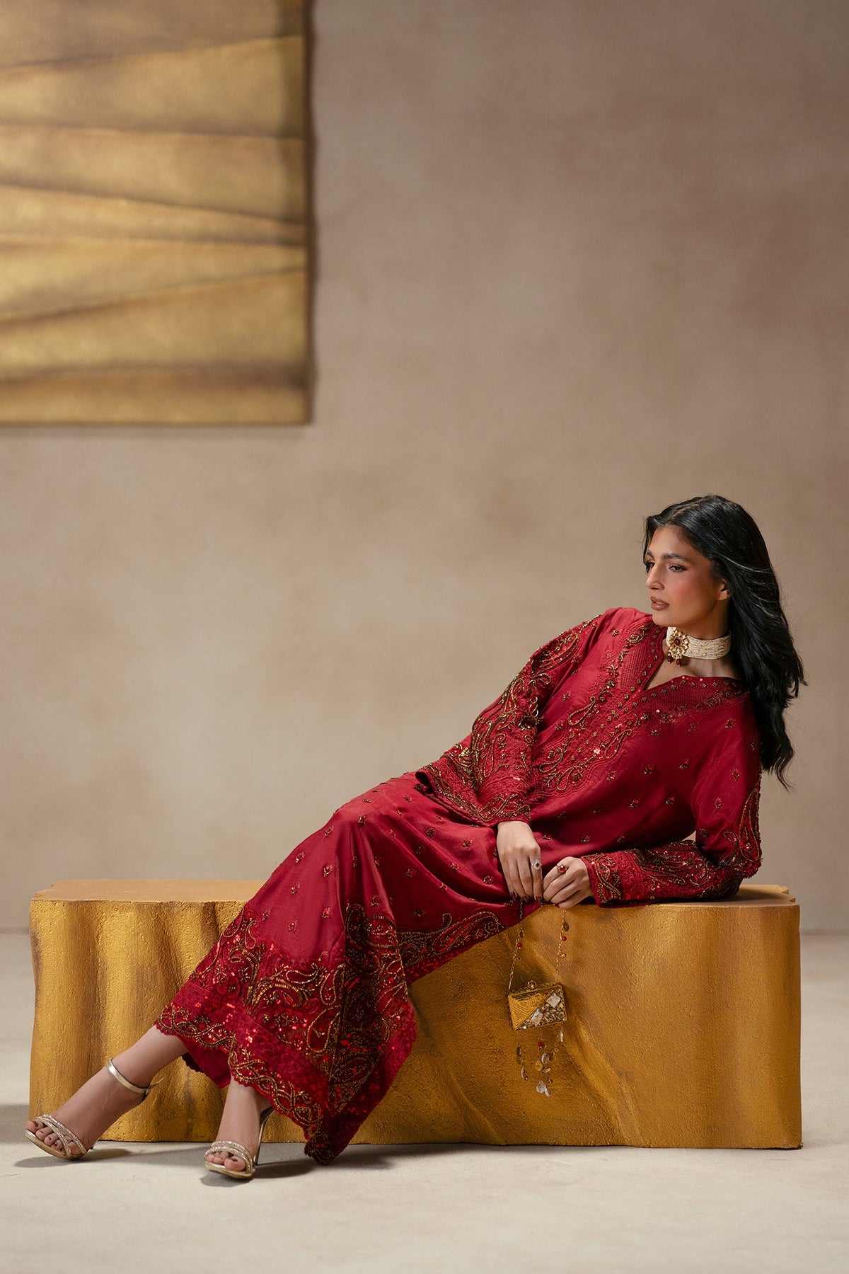 EMBROIDERED SUIT (E1138/104/305)