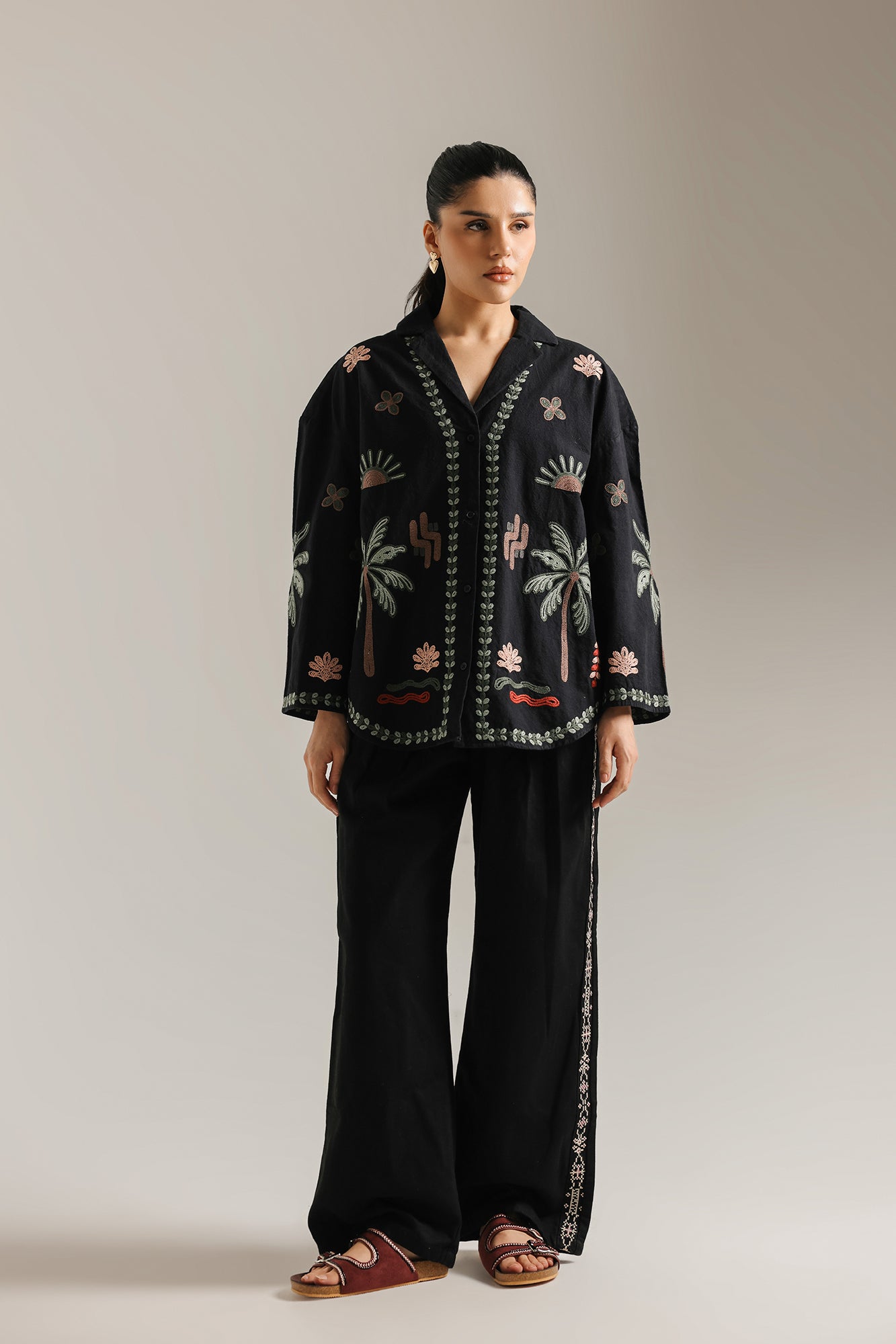 EMBROIDERED SHIRT (E1141/101/902)