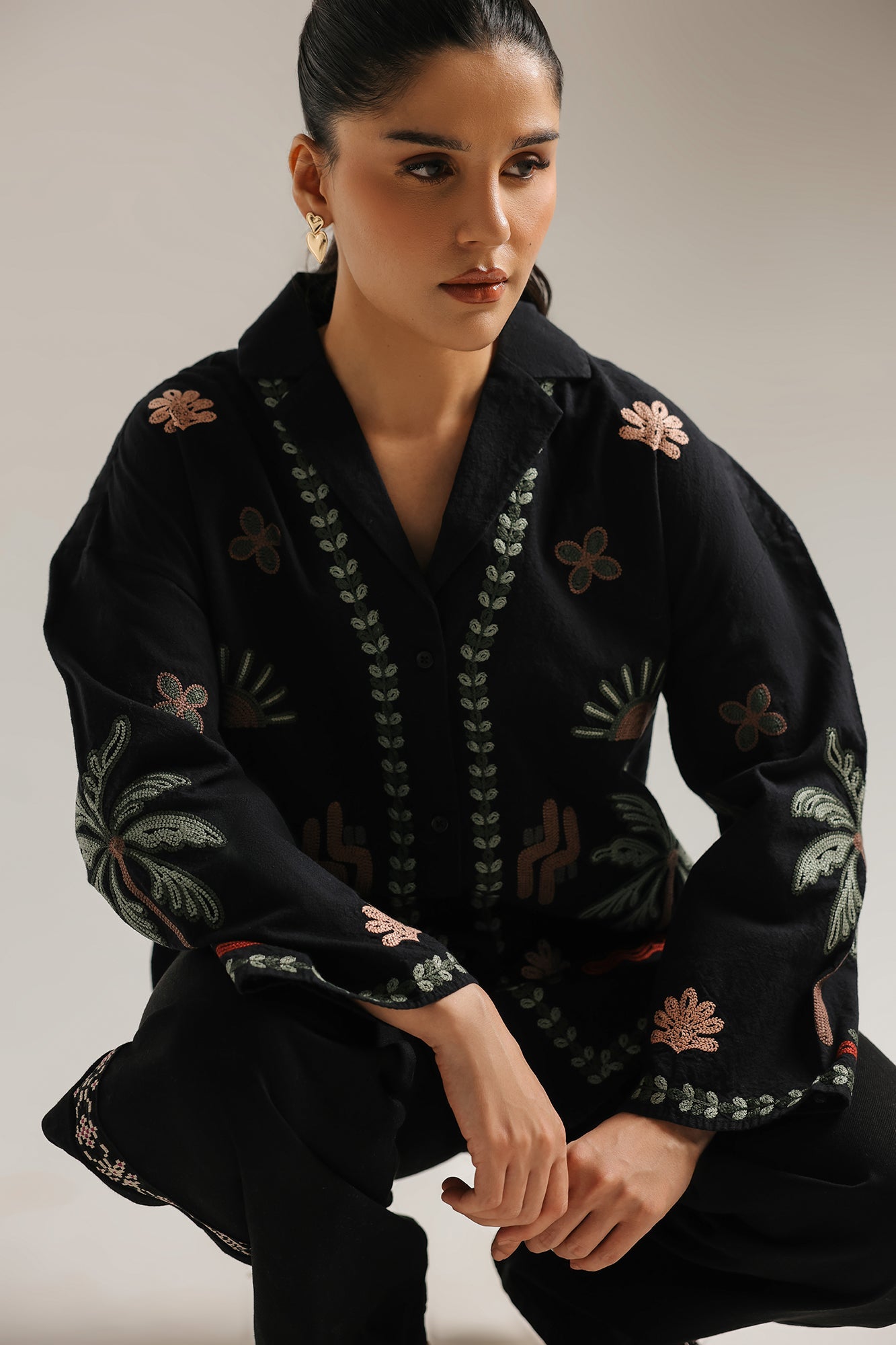 EMBROIDERED SHIRT (E1141/101/902)