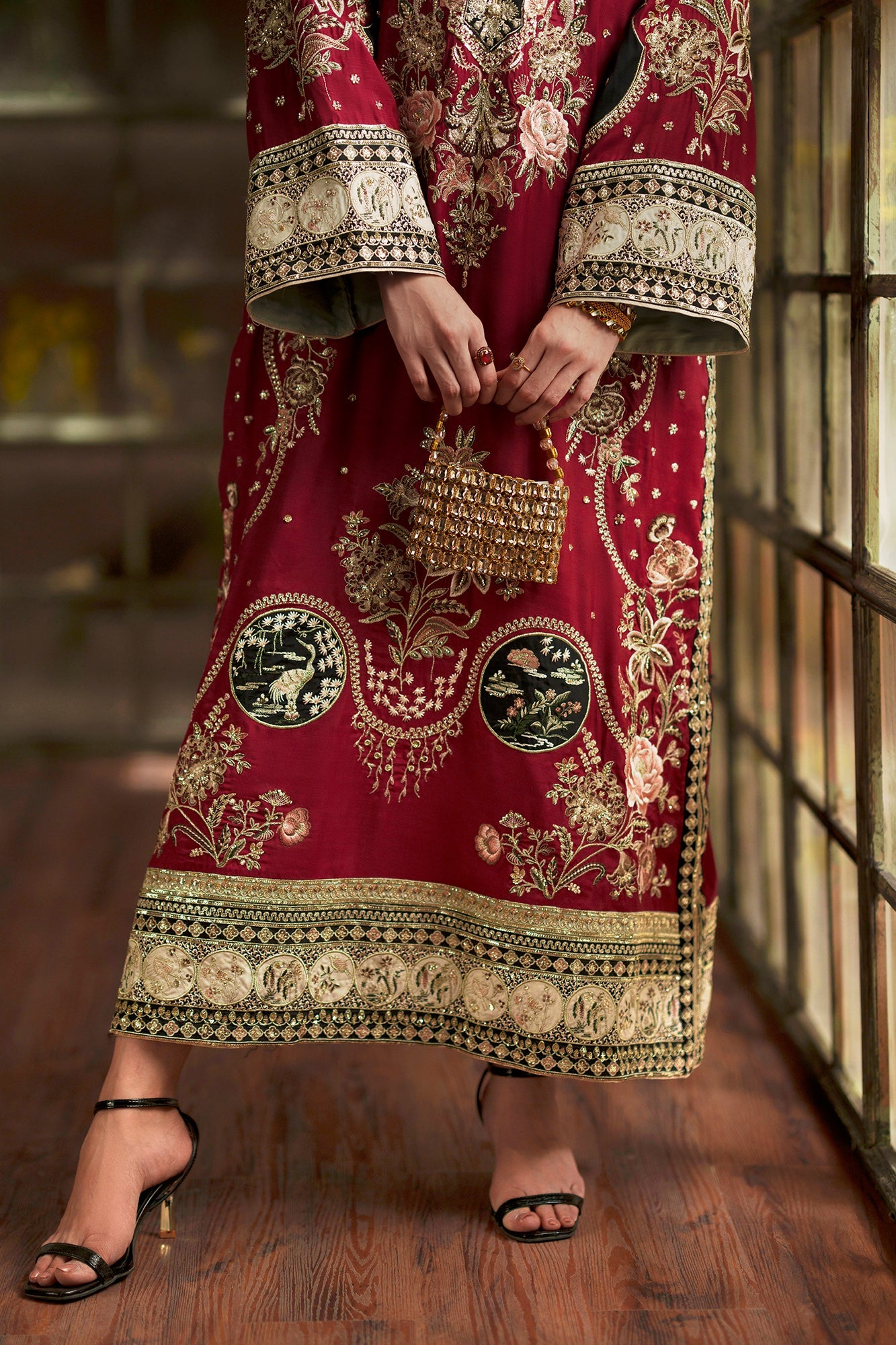 EMBROIDERED KAFTAN (E1149/104/418)